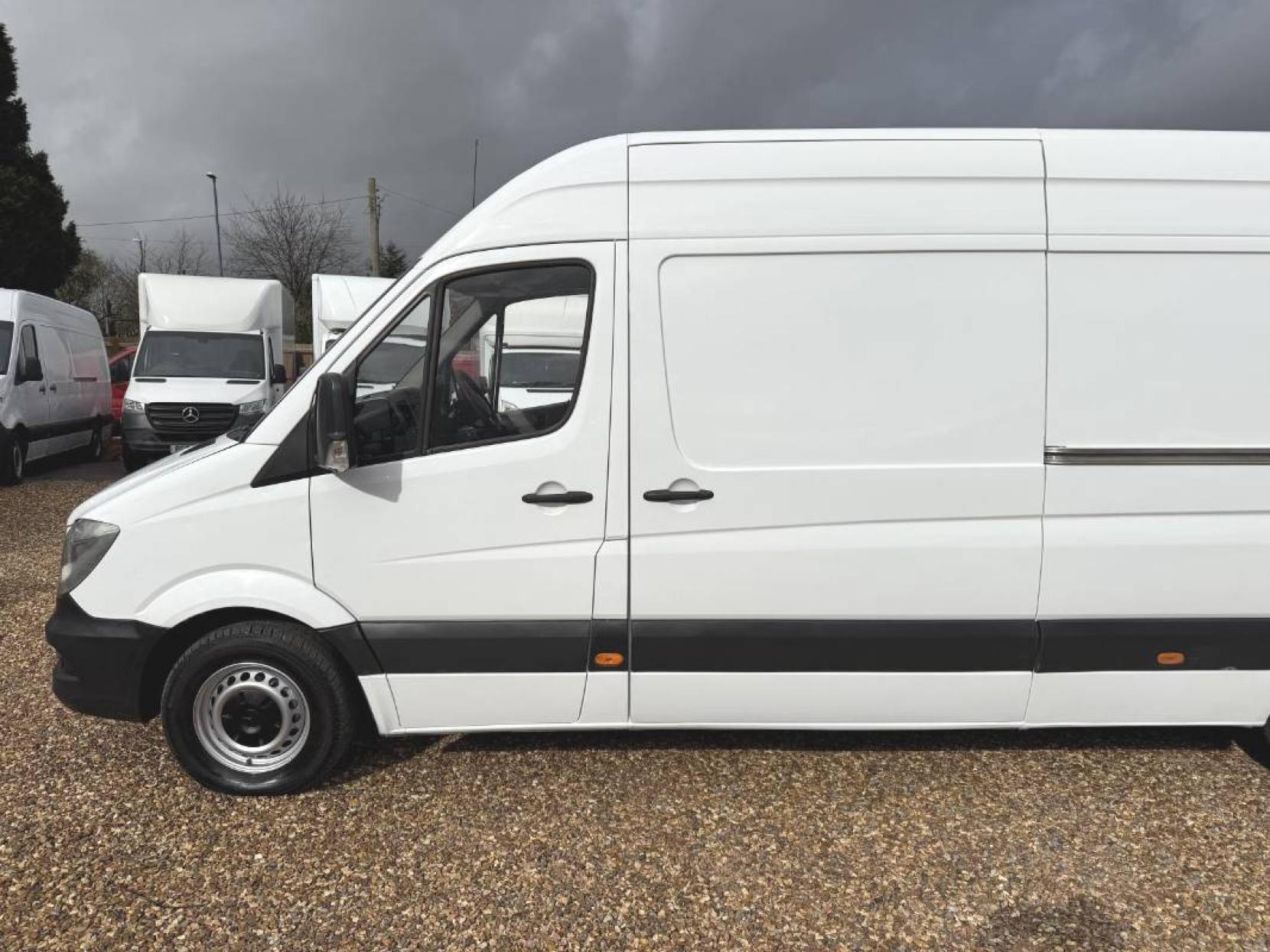 Mercedes-Benz Sprinter 2.1 313 CDi Panel Van 4dr Diesel Manual RWD L3 H3 (129 bhp)