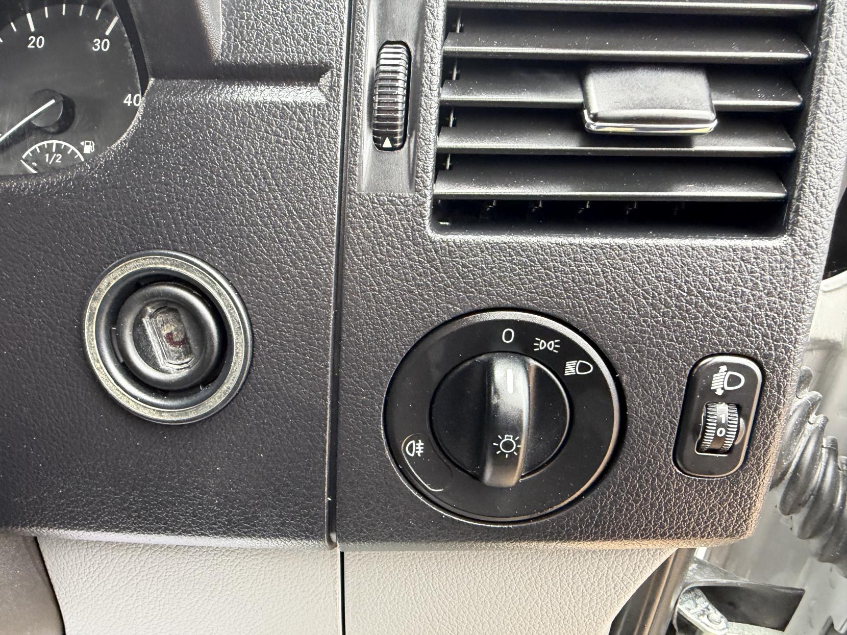 Mercedes-Benz Sprinter 2.1 313 CDi Panel Van 4dr Diesel Manual RWD L3 H3 (129 bhp)