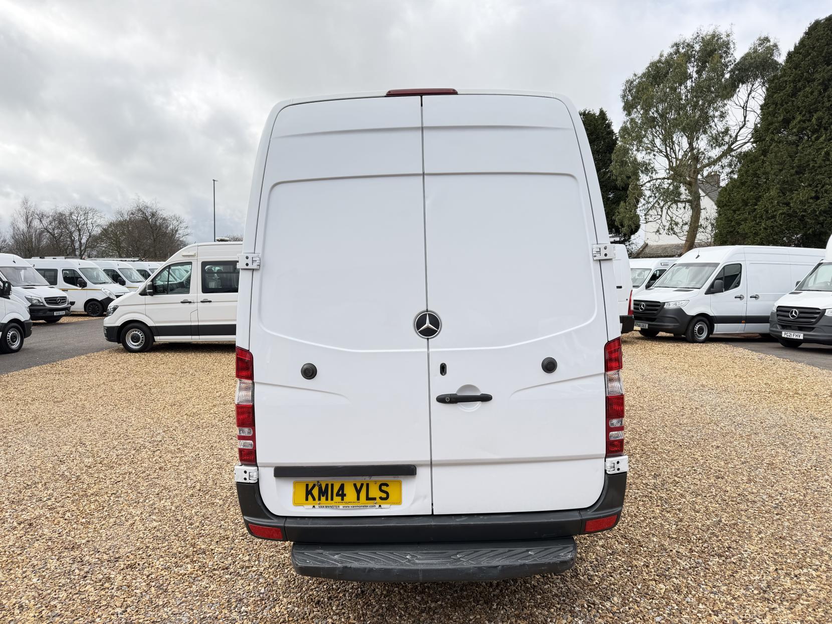 Mercedes-Benz Sprinter 2.1 313 CDi Panel Van 4dr Diesel Manual RWD L3 H3 (129 bhp)
