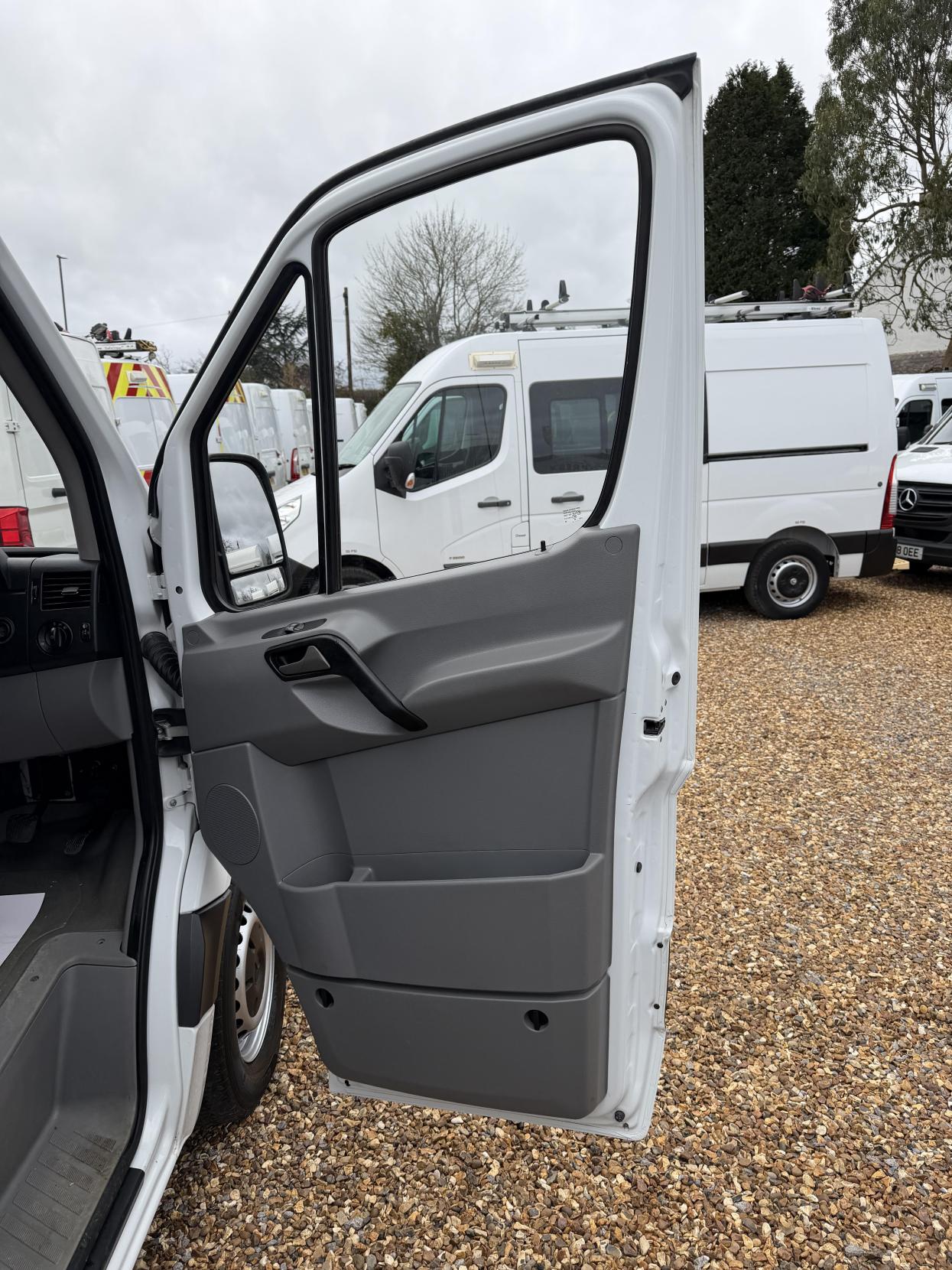 Mercedes-Benz Sprinter 2.1 313 CDi Panel Van 4dr Diesel Manual RWD L3 H3 (129 bhp)