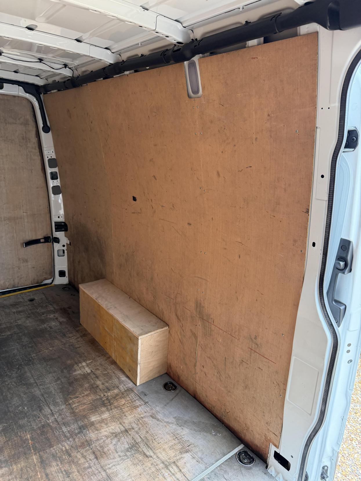 Mercedes-Benz Sprinter 2.1 313 CDi Panel Van 4dr Diesel Manual RWD L3 H3 (129 bhp)