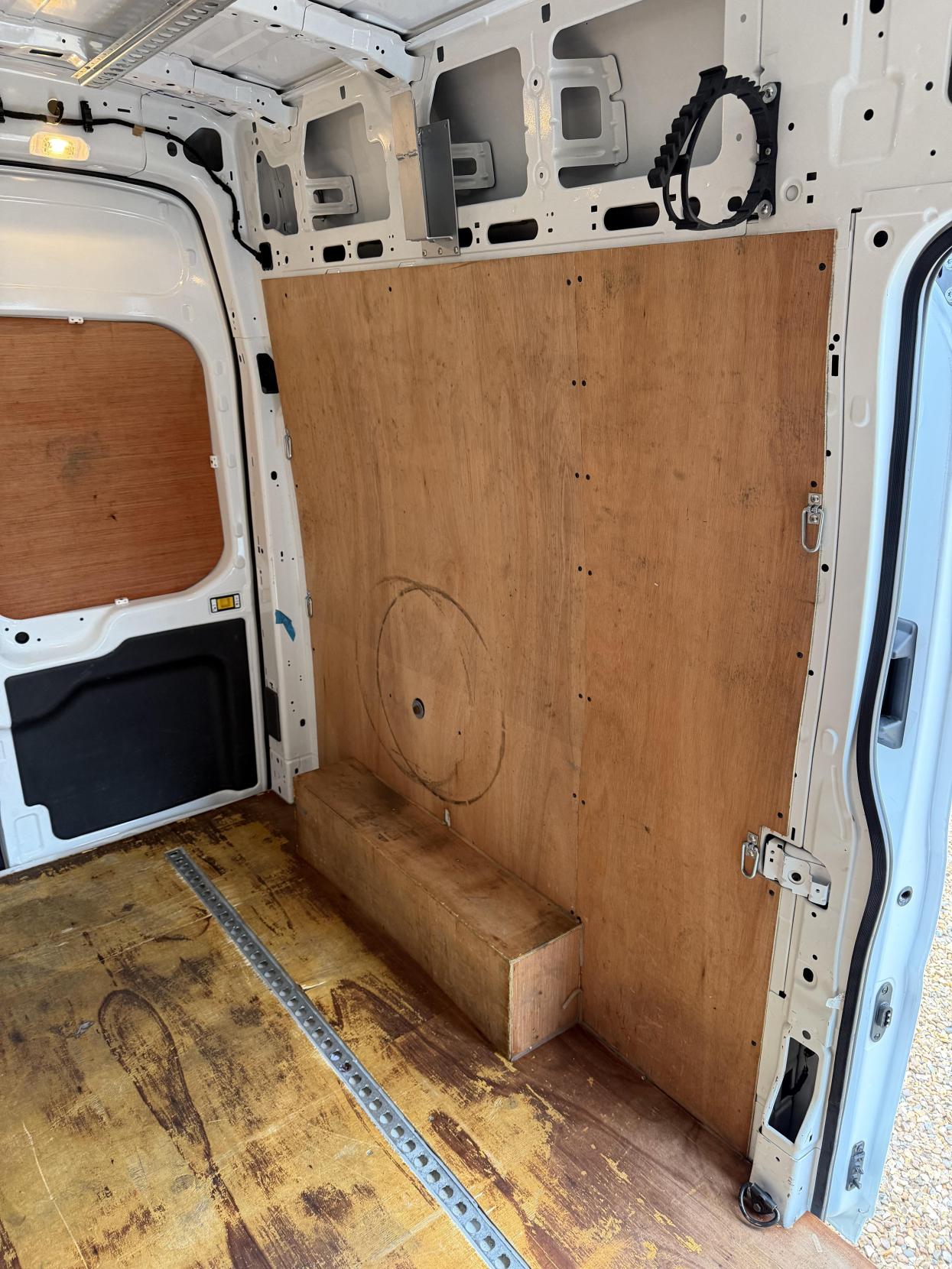 Ford Transit 2.0 350 EcoBlue Leader Panel Van 5dr Diesel Manual RWD L3 H3 Euro 6 (s/s) (130 ps)