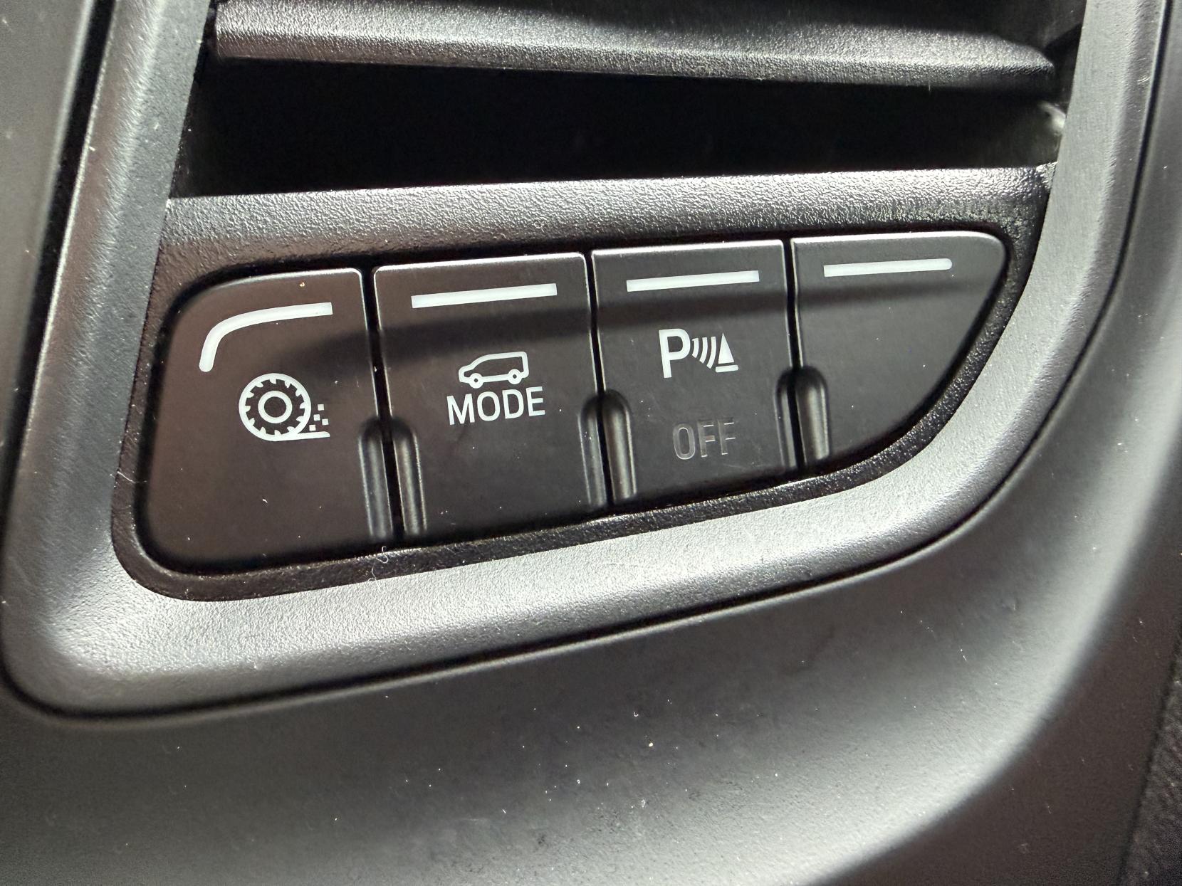 Ford Transit 2.0 350 EcoBlue Leader Panel Van 5dr Diesel Manual RWD L3 H3 Euro 6 (s/s) (130 ps)