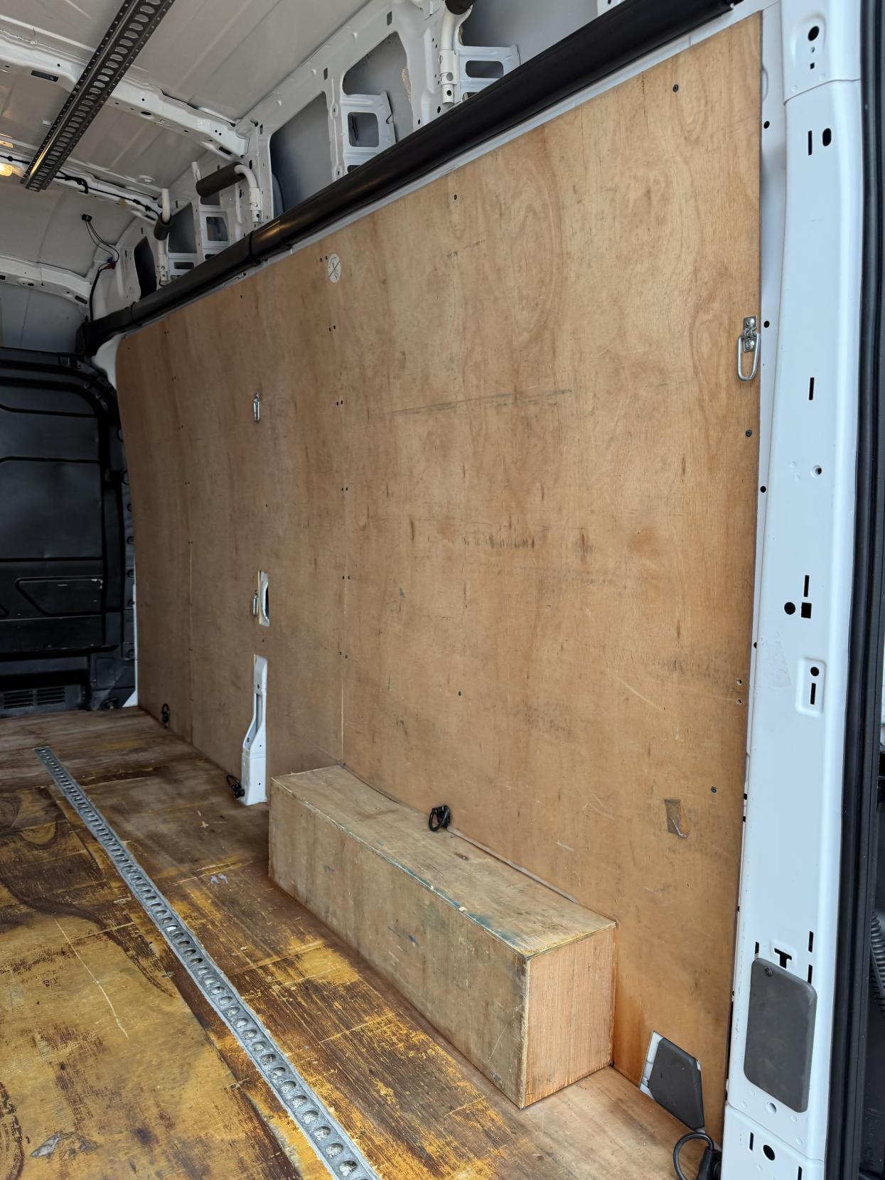 Ford Transit 2.0 350 EcoBlue Leader Panel Van 5dr Diesel Manual RWD L3 H3 Euro 6 (s/s) (130 ps)