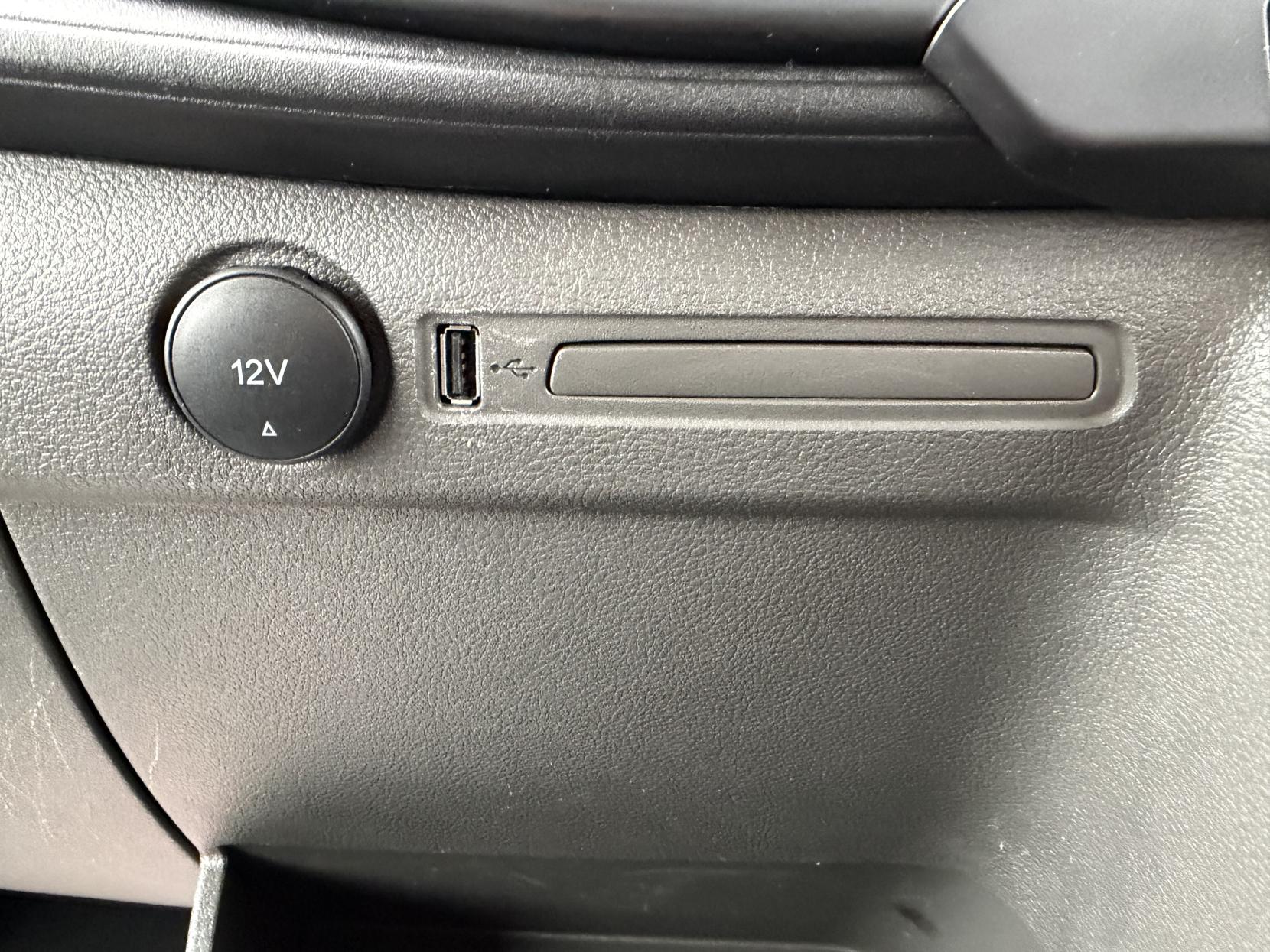 Ford Transit 2.0 350 EcoBlue Leader Panel Van 5dr Diesel Manual RWD L3 H3 Euro 6 (s/s) (130 ps)