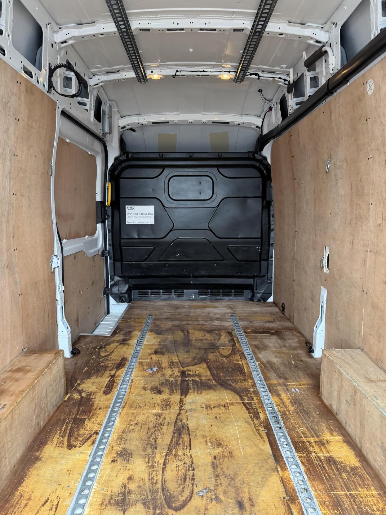 Ford Transit 2.0 350 EcoBlue Leader Panel Van 5dr Diesel Manual RWD L3 H3 Euro 6 (s/s) (130 ps)