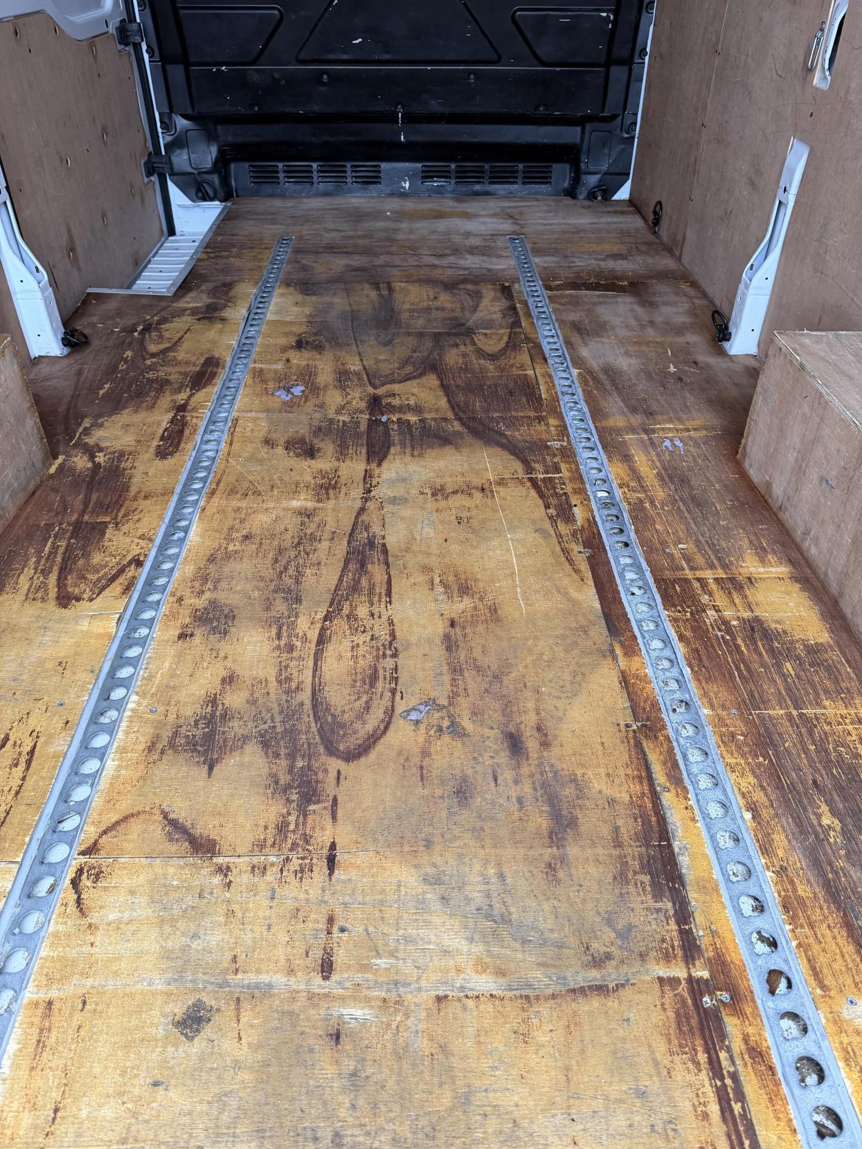 Ford Transit 2.0 350 EcoBlue Leader Panel Van 5dr Diesel Manual RWD L3 H3 Euro 6 (s/s) (130 ps)