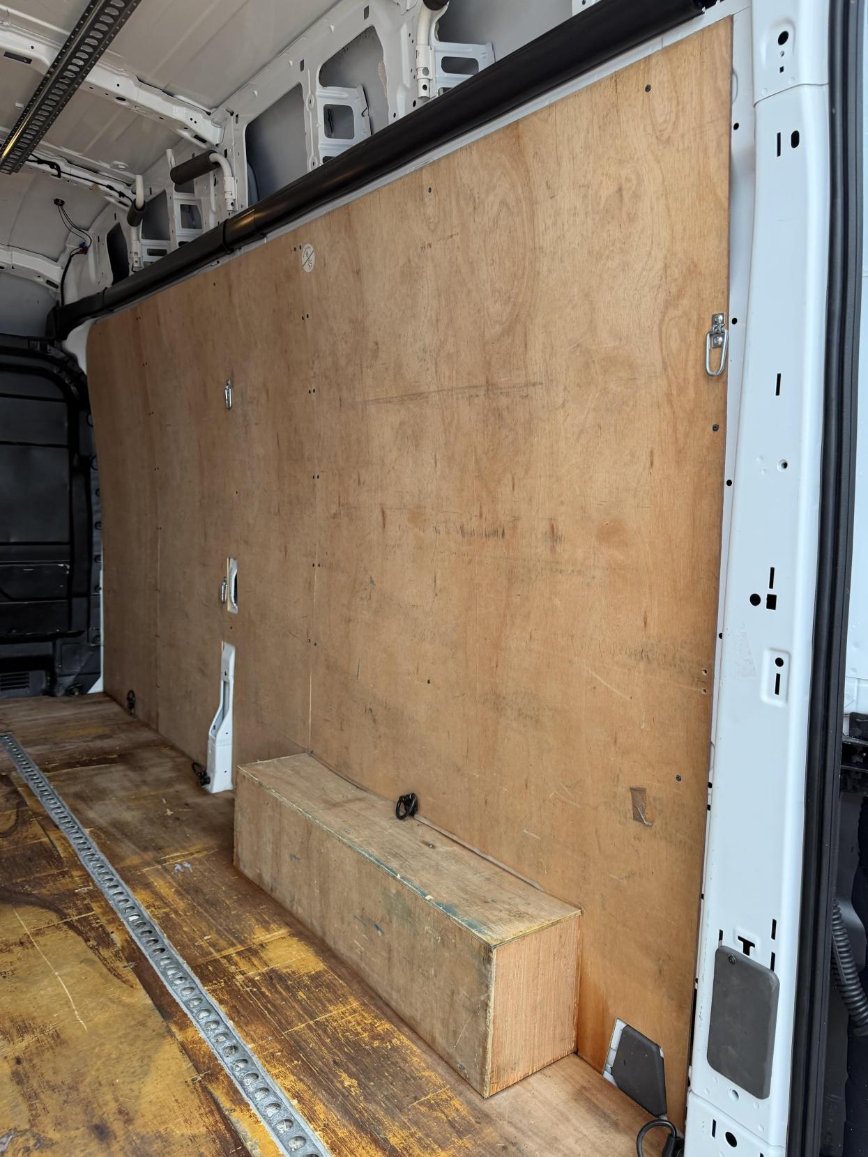 Ford Transit 2.0 350 EcoBlue Leader Panel Van 5dr Diesel Manual RWD L3 H3 Euro 6 (s/s) (130 ps)