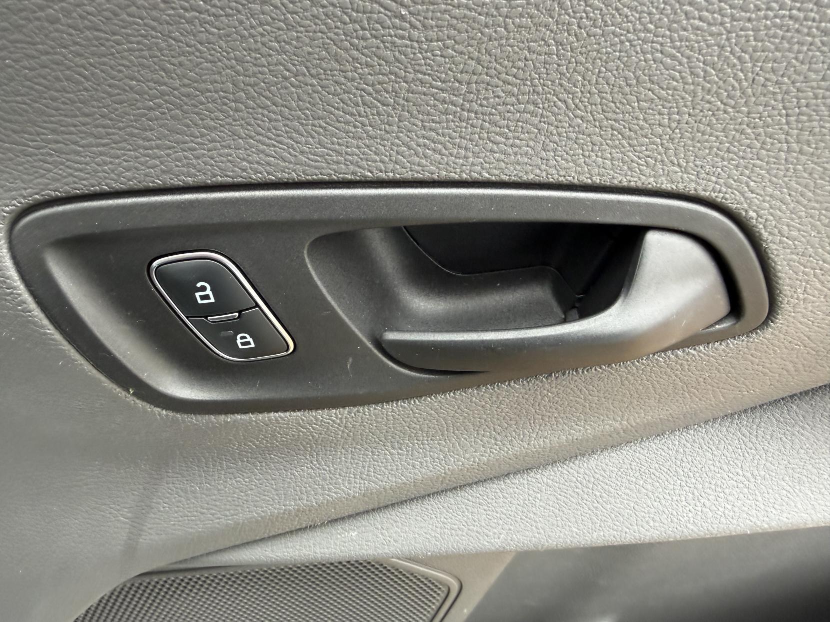 Ford Transit 2.0 350 EcoBlue Leader Panel Van 5dr Diesel Manual RWD L3 H3 Euro 6 (s/s) (130 ps)