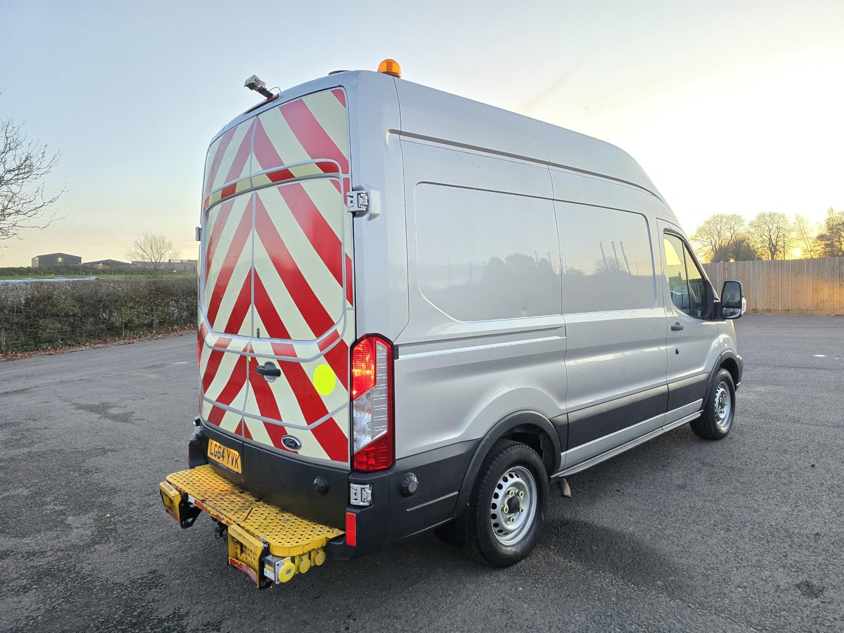 Ford Transit 2.2 TDCi 350 Panel Van 5dr Diesel Manual RWD L2 H3 Euro 5 (155 ps)