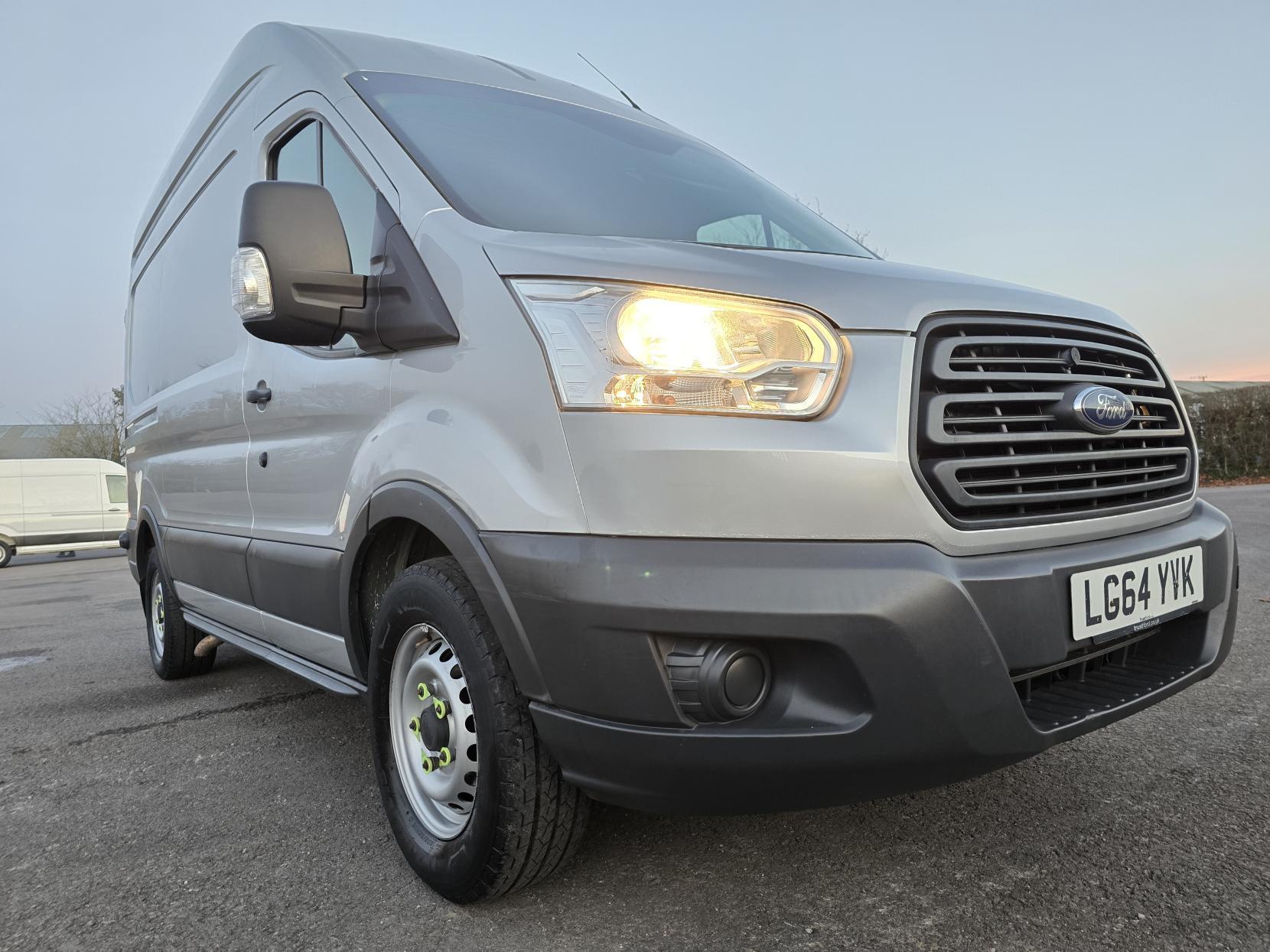 Ford Transit 2.2 TDCi 350 Panel Van 5dr Diesel Manual RWD L2 H3 Euro 5 (155 ps)