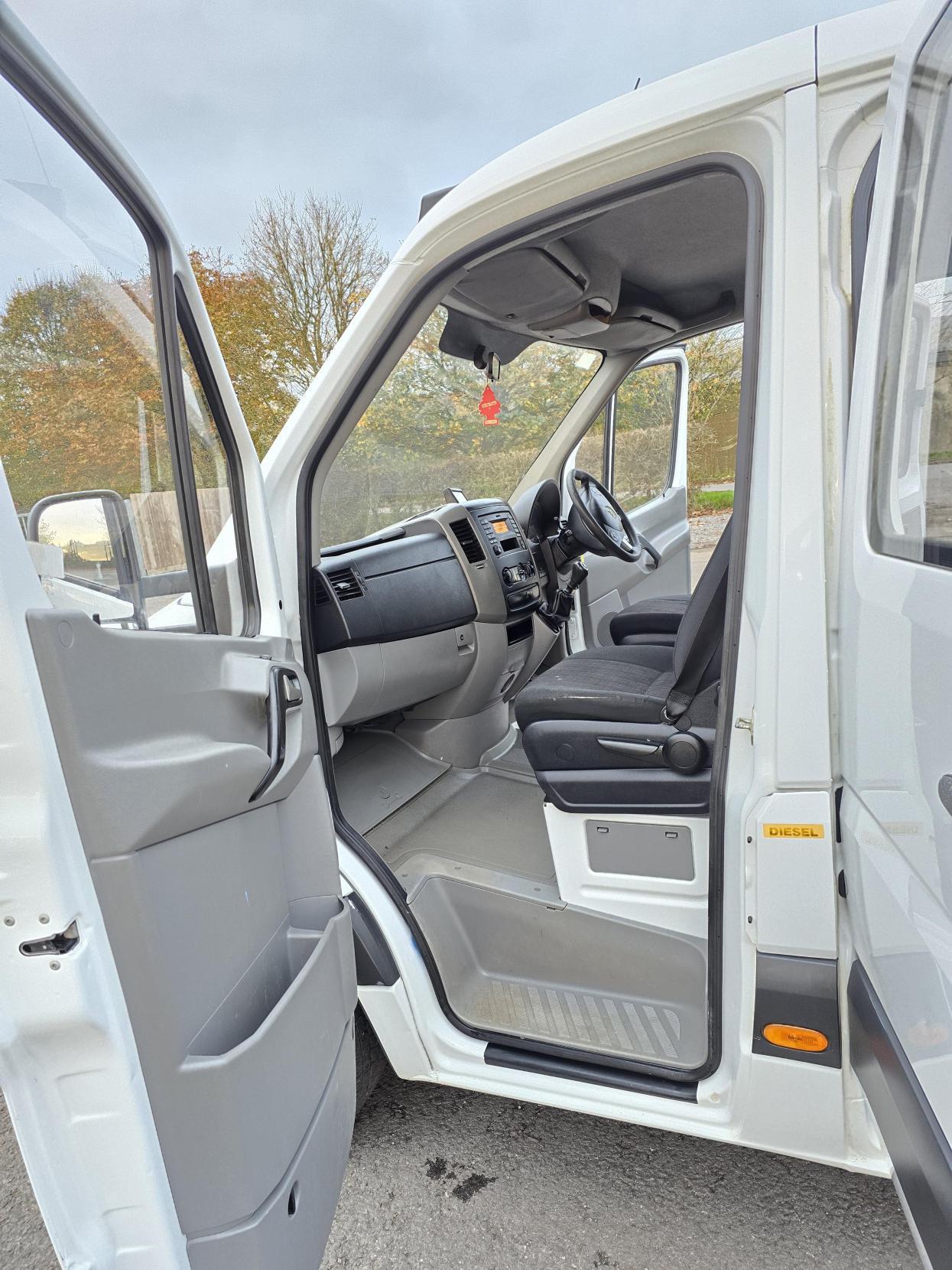 Mercedes-Benz Sprinter 2.1 313 CDi Dropside 4dr Diesel Manual RWD L3 (129 bhp)