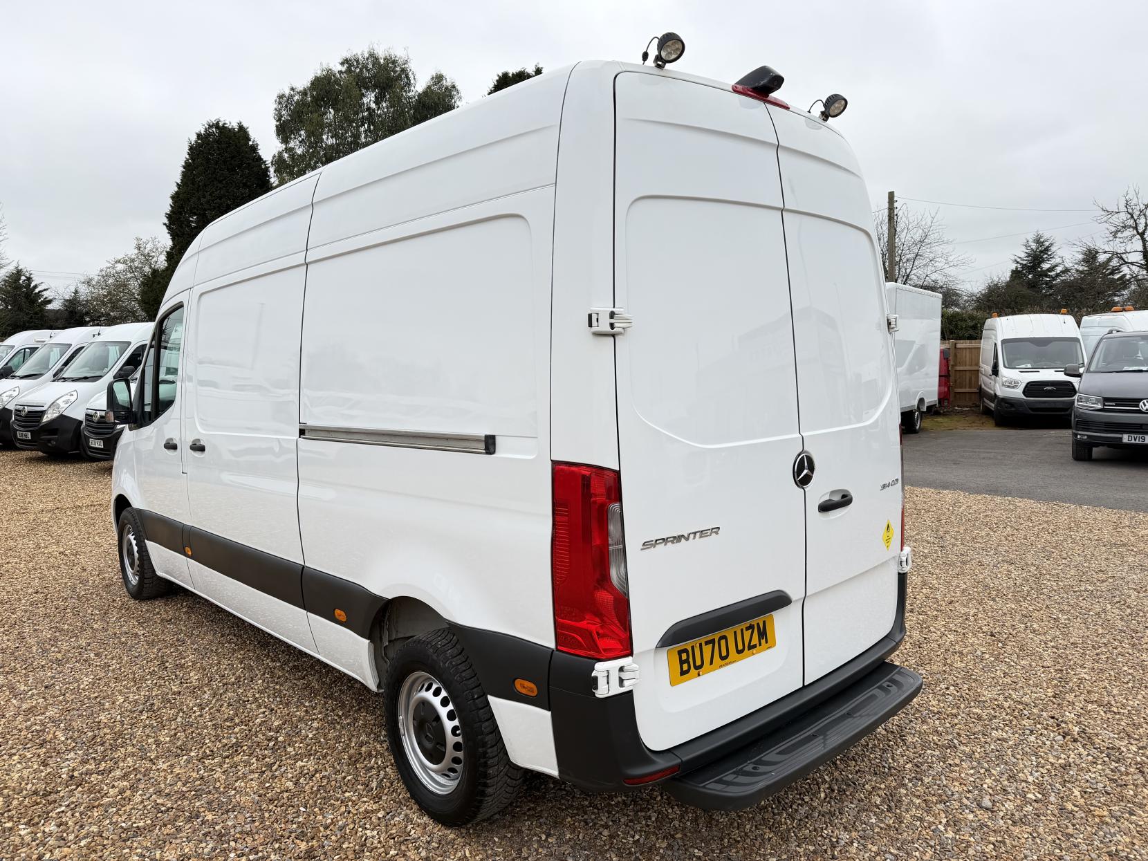 Mercedes-Benz Sprinter 2.1 314 CDI Panel Van 5dr Diesel Manual FWD L2 H2 Euro 6 (143 ps)
