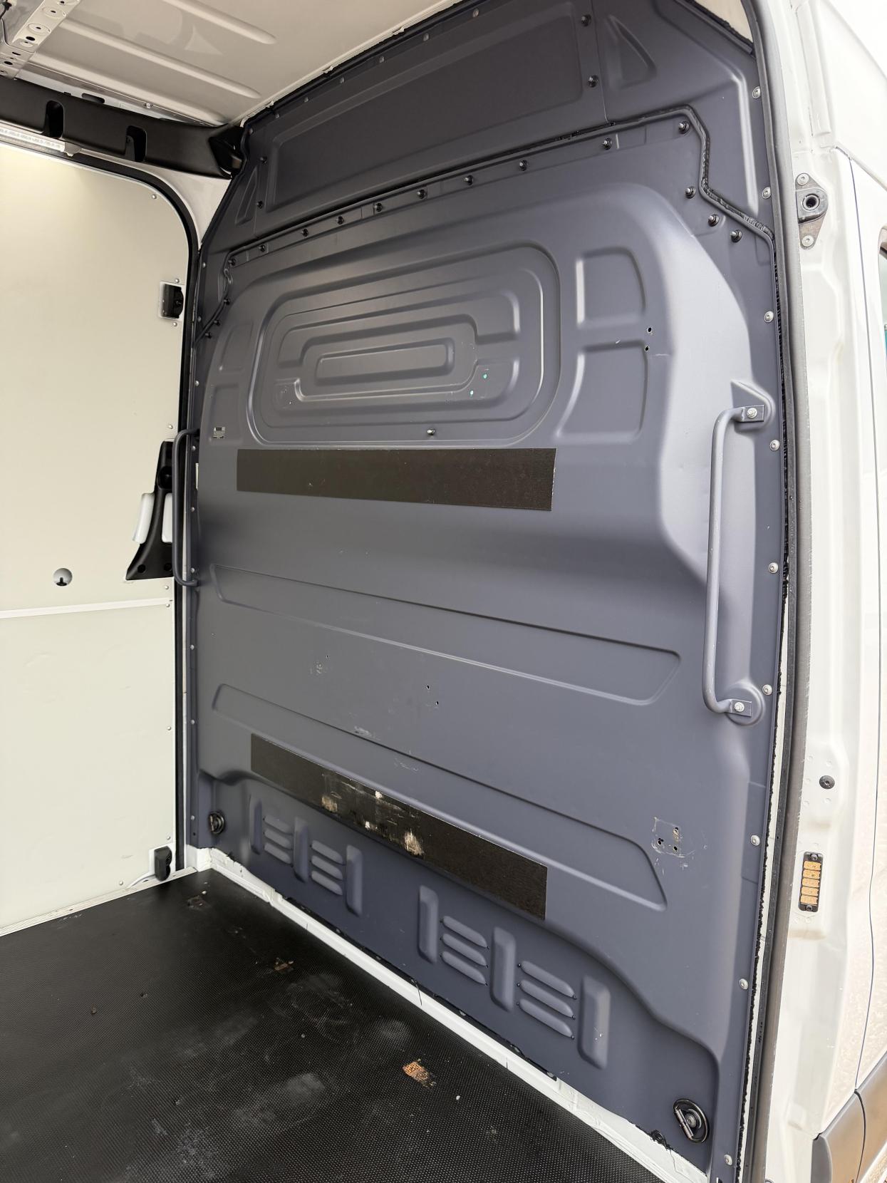 Mercedes-Benz Sprinter 2.1 314 CDI Panel Van 5dr Diesel Manual FWD L2 H2 Euro 6 (143 ps)