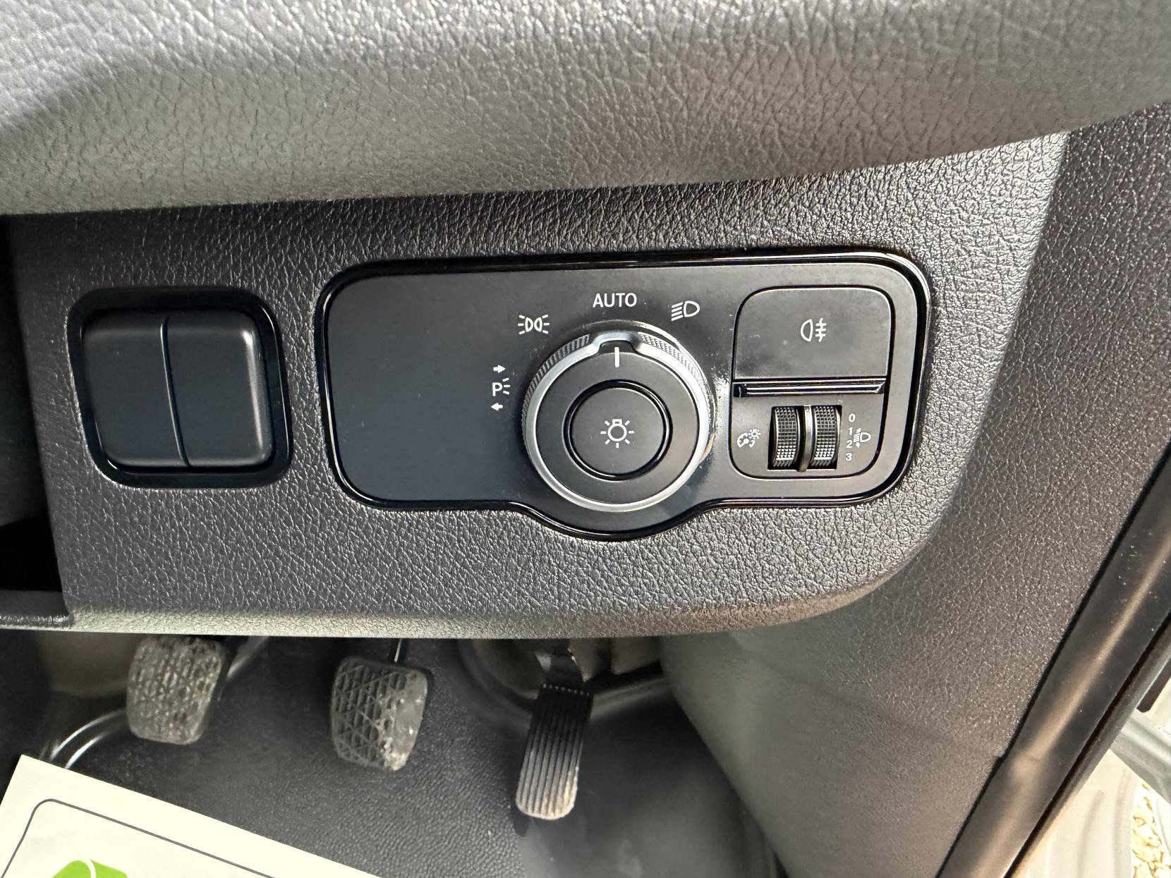 Mercedes-Benz Sprinter 2.1 314 CDI Panel Van 5dr Diesel Manual FWD L2 H2 Euro 6 (143 ps)