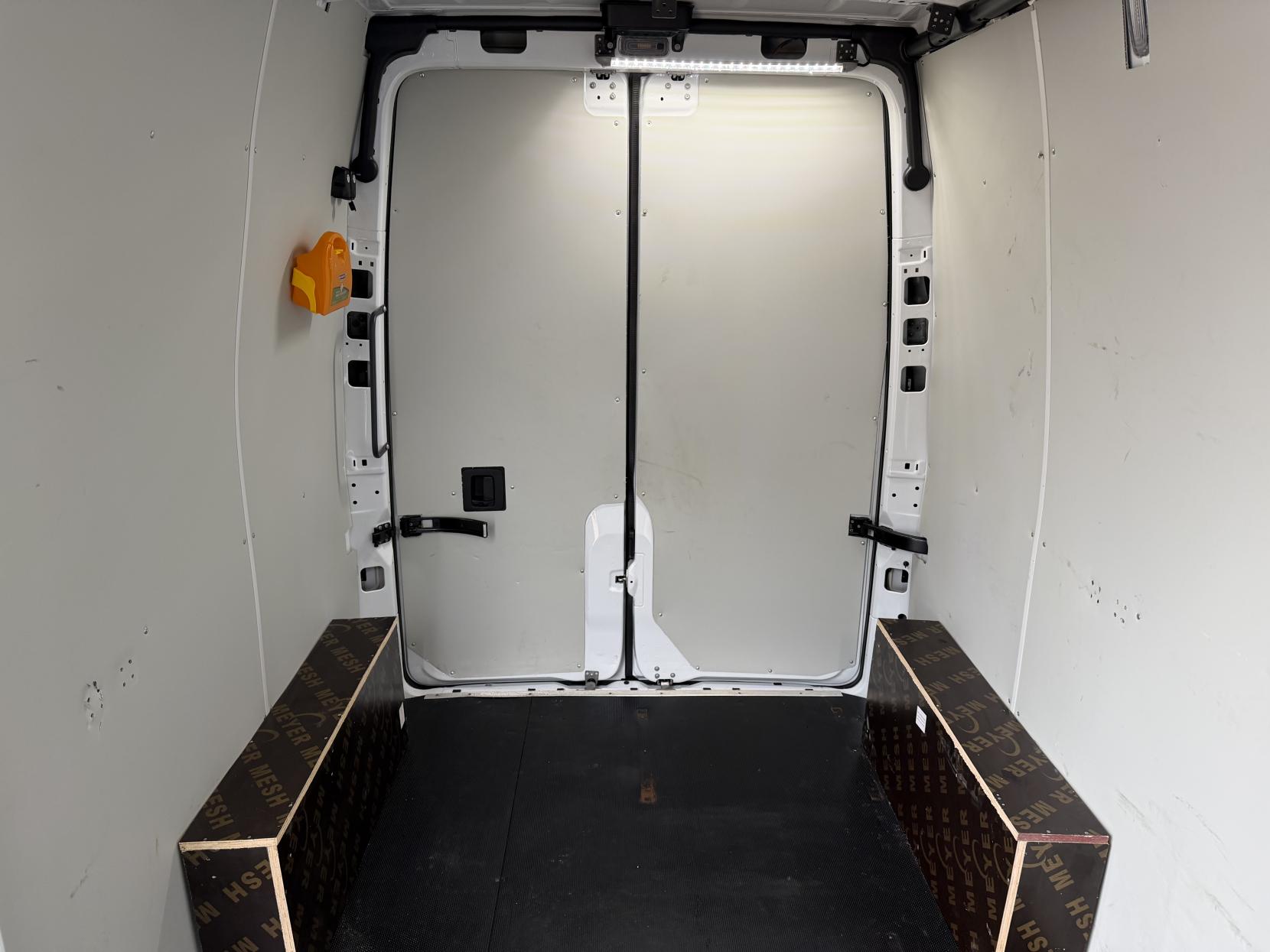 Mercedes-Benz Sprinter 2.1 314 CDI Panel Van 5dr Diesel Manual FWD L2 H2 Euro 6 (143 ps)