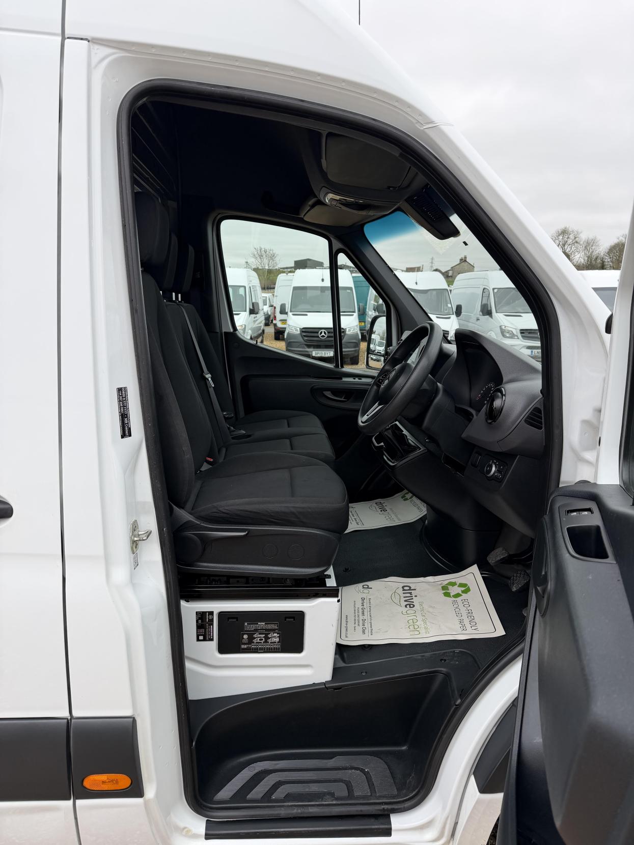 Mercedes-Benz Sprinter 2.1 314 CDI Panel Van 5dr Diesel Manual FWD L2 H2 Euro 6 (143 ps)