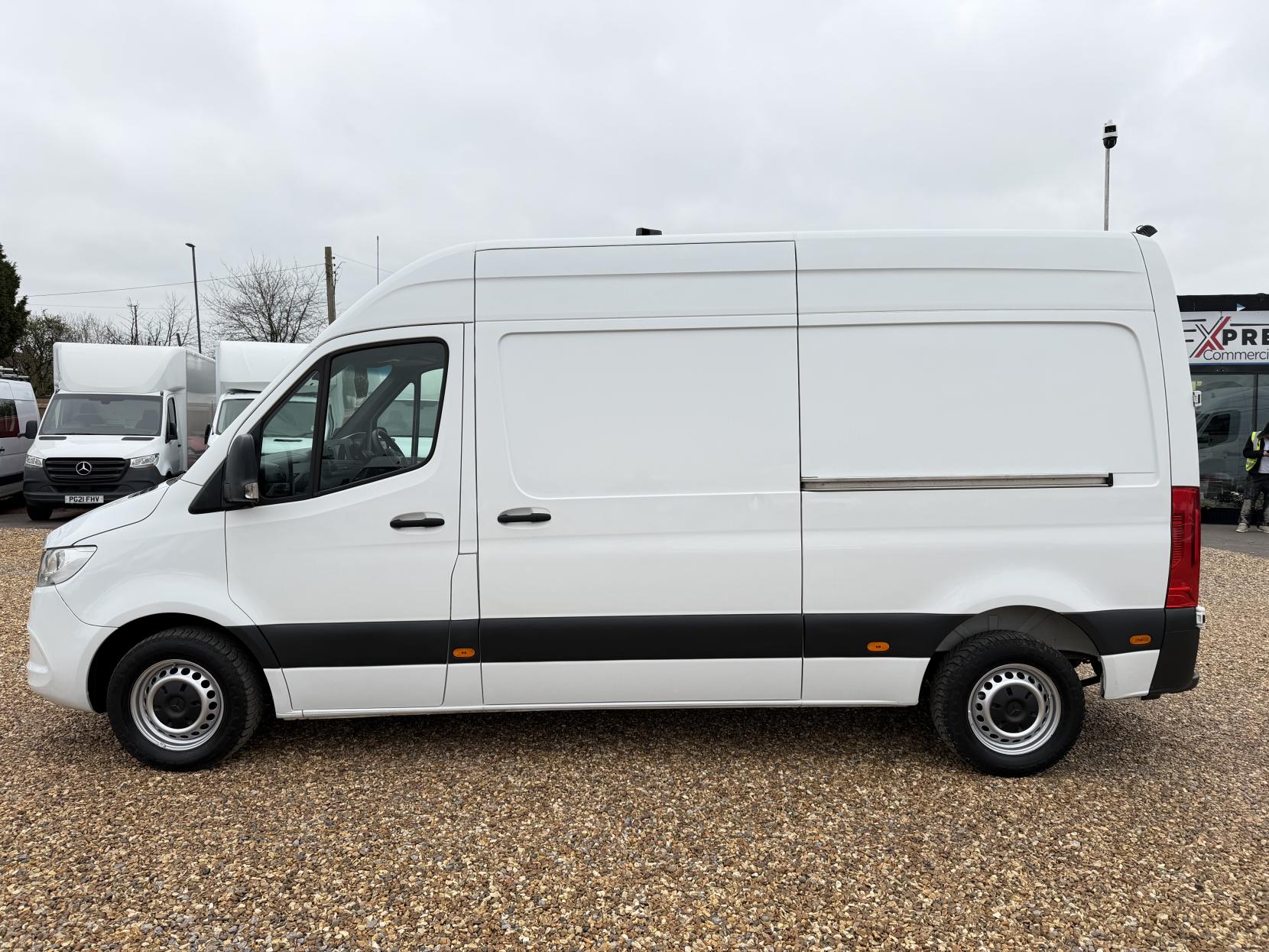 Mercedes-Benz Sprinter 2.1 314 CDI Panel Van 5dr Diesel Manual FWD L2 H2 Euro 6 (143 ps)