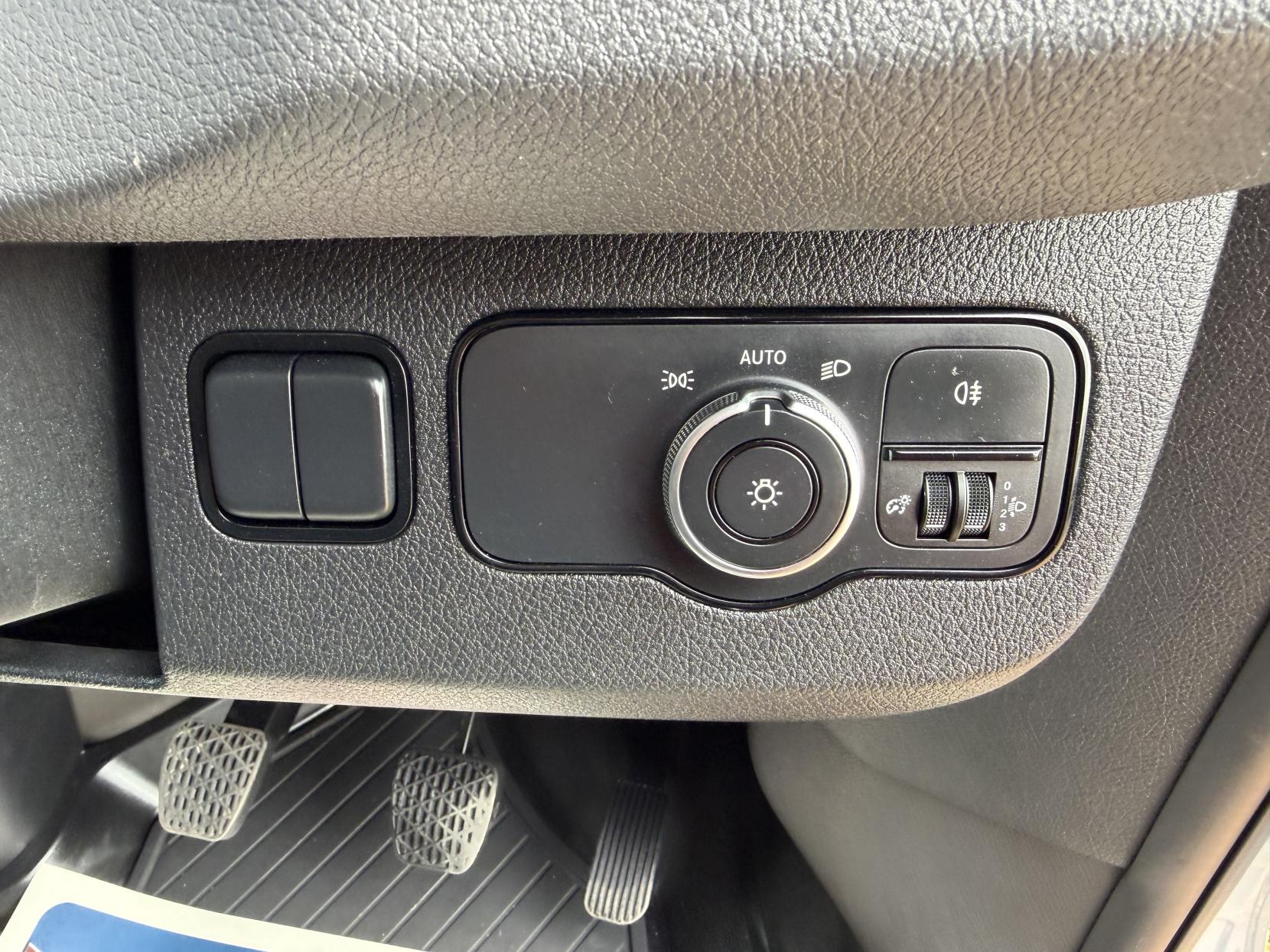 2021 Mercedes-Benz Sprinter 2.1 316 CDI Progressive Panel Van 5dr Diesel Manual RWD L2 H2 Euro 6 (s/s) (163 ps) - Thumbnail 26