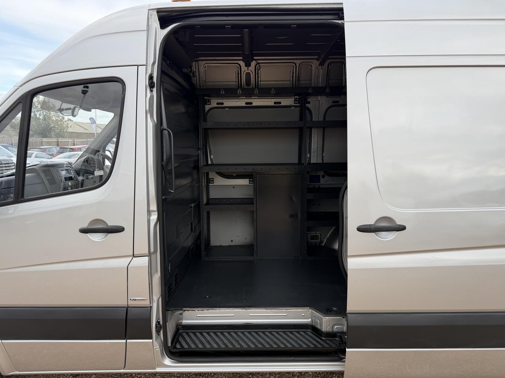 2015 Mercedes-Benz Sprinter 2.1 313 CDi BlueEFFICIENCY Panel Van 4dr Diesel Manual RWD L1 H3 (211 g/km, 129 bhp) - Thumbnail 29