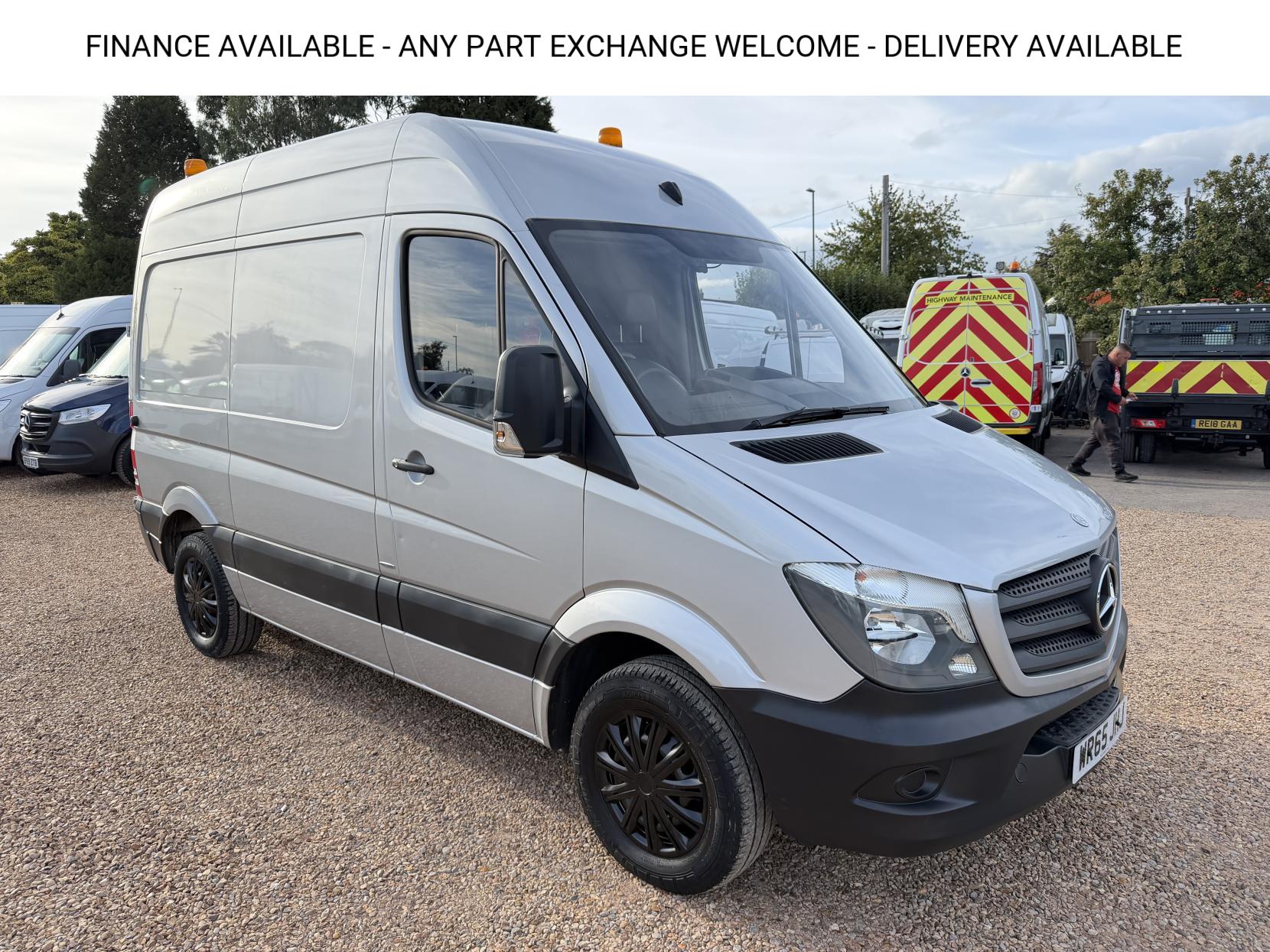 2015 Mercedes-Benz Sprinter 2.1 313 CDi BlueEFFICIENCY Panel Van 4dr Diesel Manual RWD L1 H3 (211 g/km, 129 bhp) - Thumbnail 5