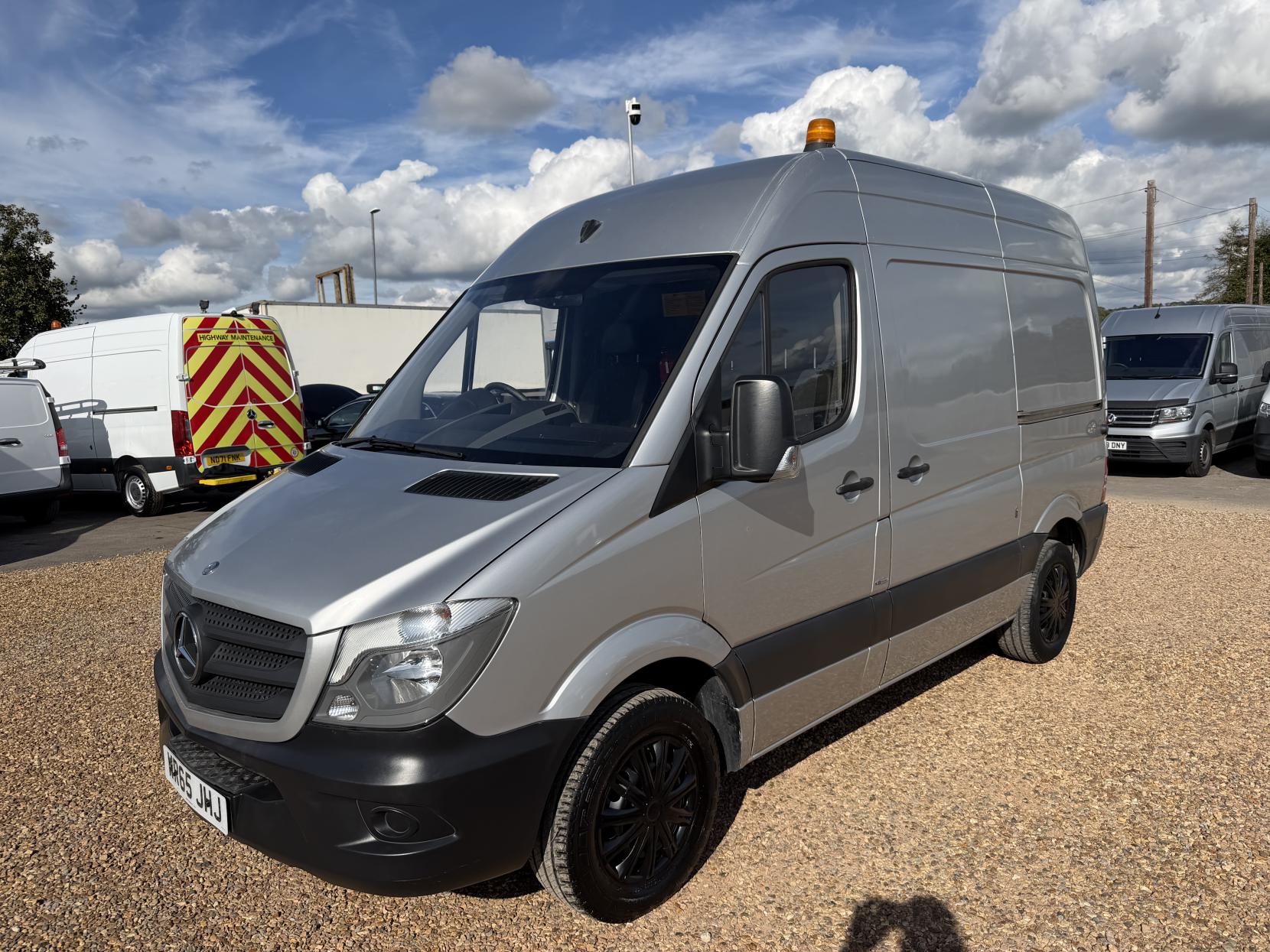 2015 Mercedes-Benz Sprinter 2.1 313 CDi BlueEFFICIENCY Panel Van 4dr Diesel Manual RWD L1 H3 (211 g/km, 129 bhp) - Thumbnail 7
