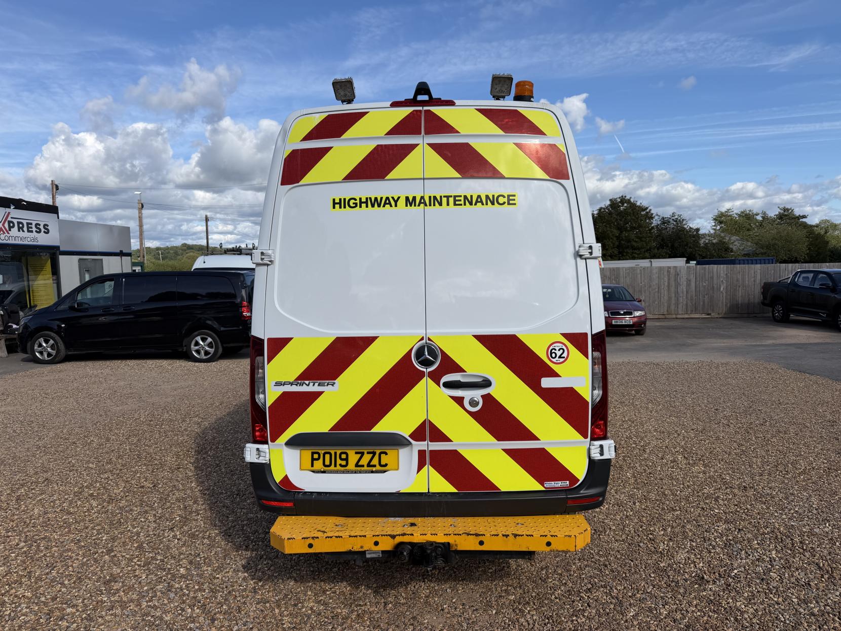 2019 Mercedes-Benz Sprinter 2.1 316 CDI Panel Van 5dr Diesel Manual RWD L2 H2 Euro 6 (163 ps) - Thumbnail 10