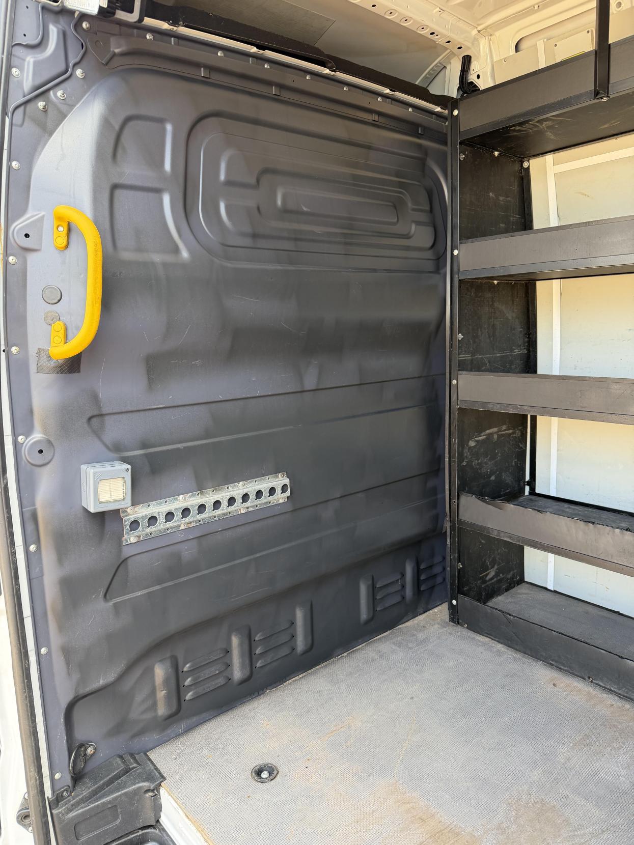 2019 Mercedes-Benz Sprinter 2.1 316 CDI Panel Van 5dr Diesel Manual RWD L2 H2 Euro 6 (163 ps) - Thumbnail 32