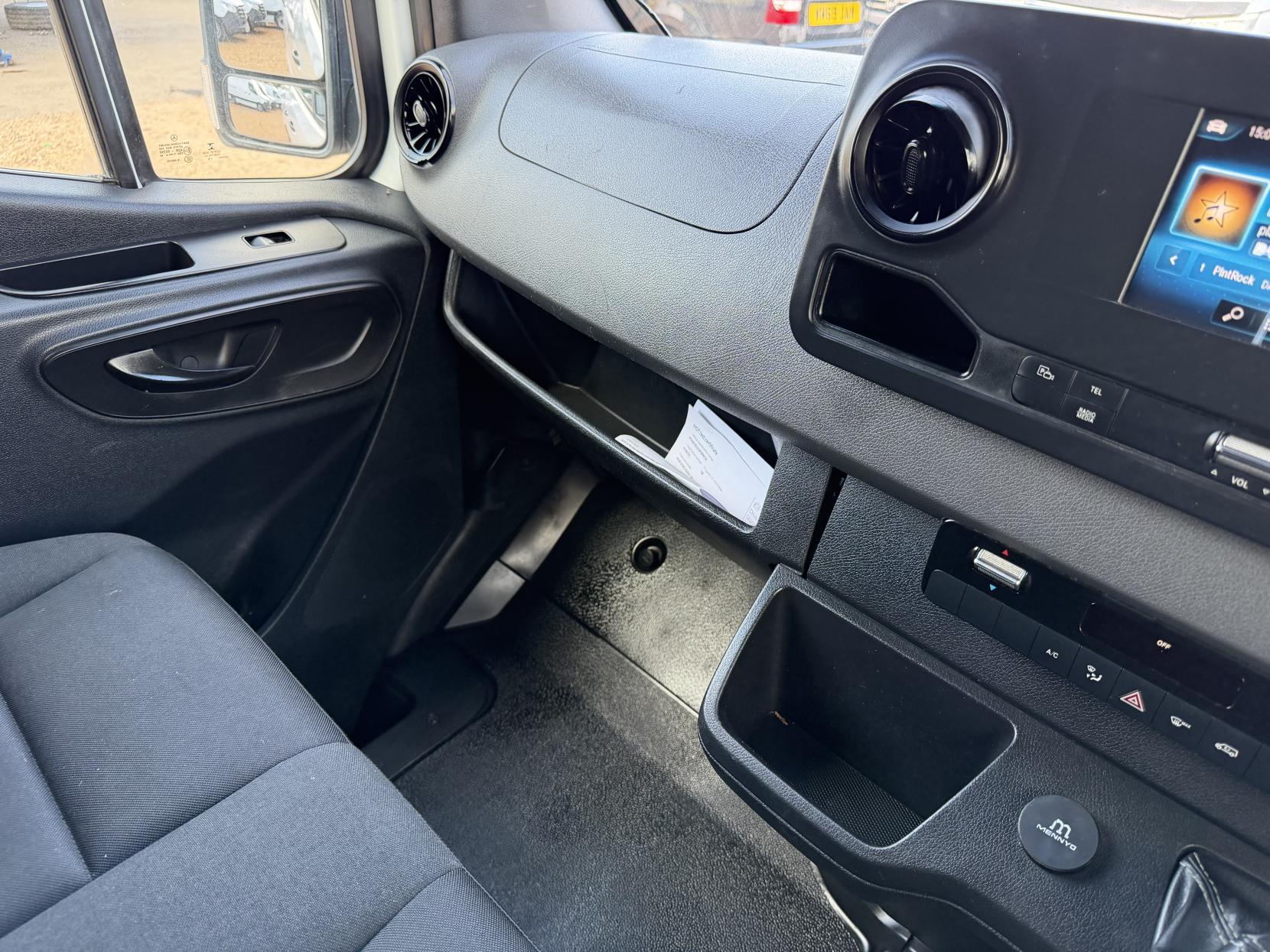 2019 Mercedes-Benz Sprinter 2.1 316 CDI Panel Van 5dr Diesel Manual RWD L2 H2 Euro 6 (163 ps) - Thumbnail 30