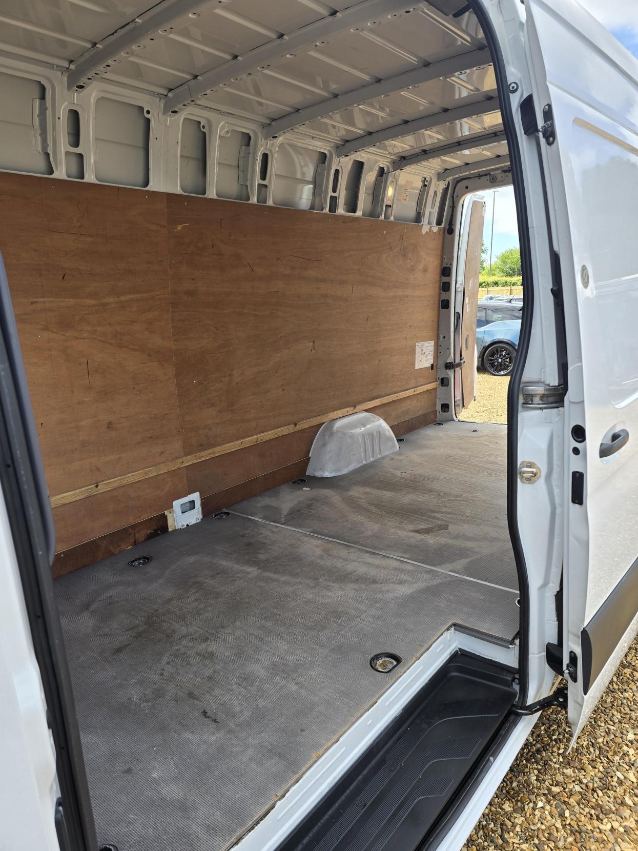 Mercedes-Benz Sprinter 2.1 311 CDI Panel Van 5dr Diesel Manual RWD L3 H2 Euro 6 (114 ps)
