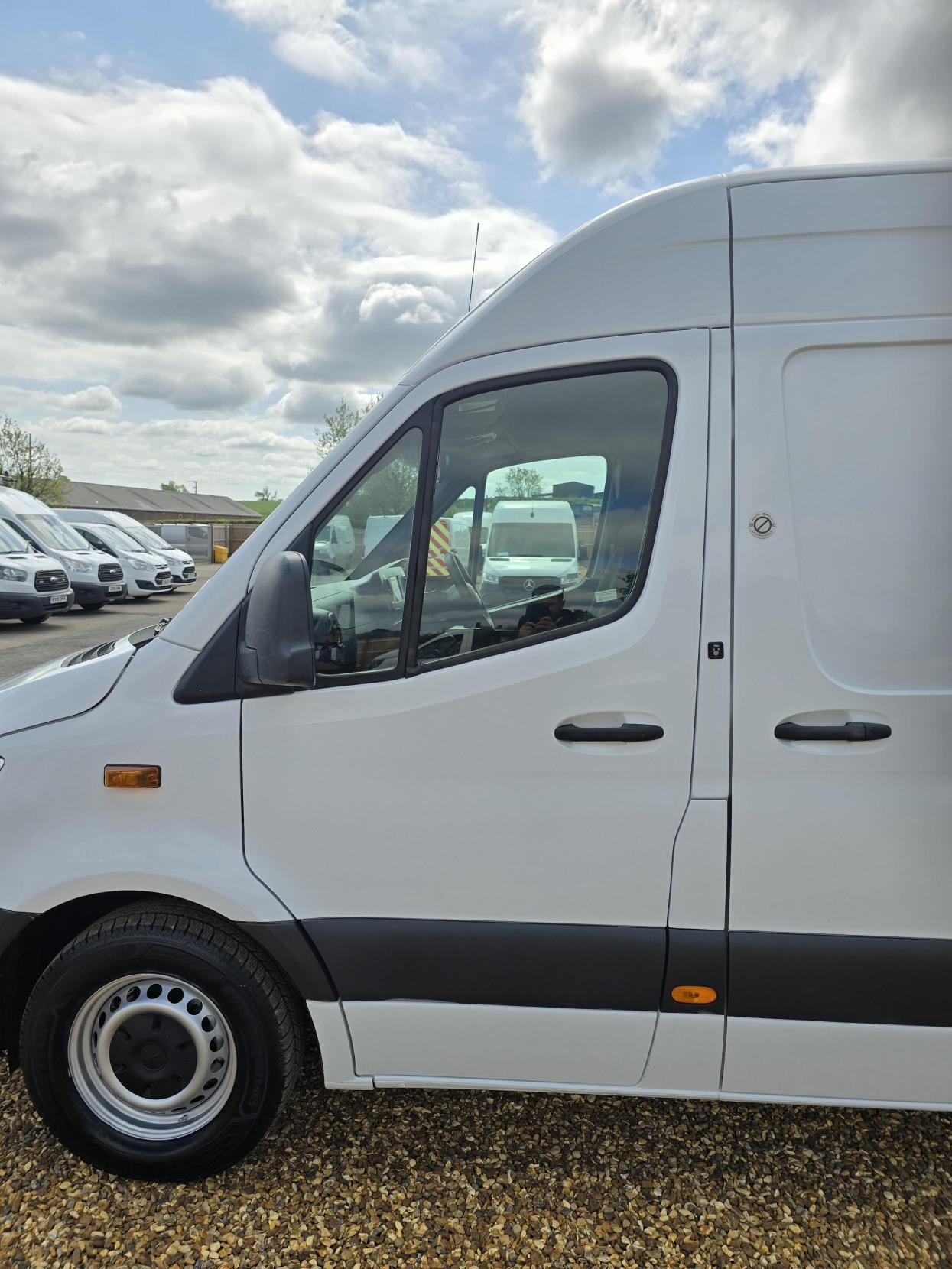 Mercedes-Benz Sprinter 2.1 311 CDI Panel Van 5dr Diesel Manual RWD L3 H2 Euro 6 (114 ps)
