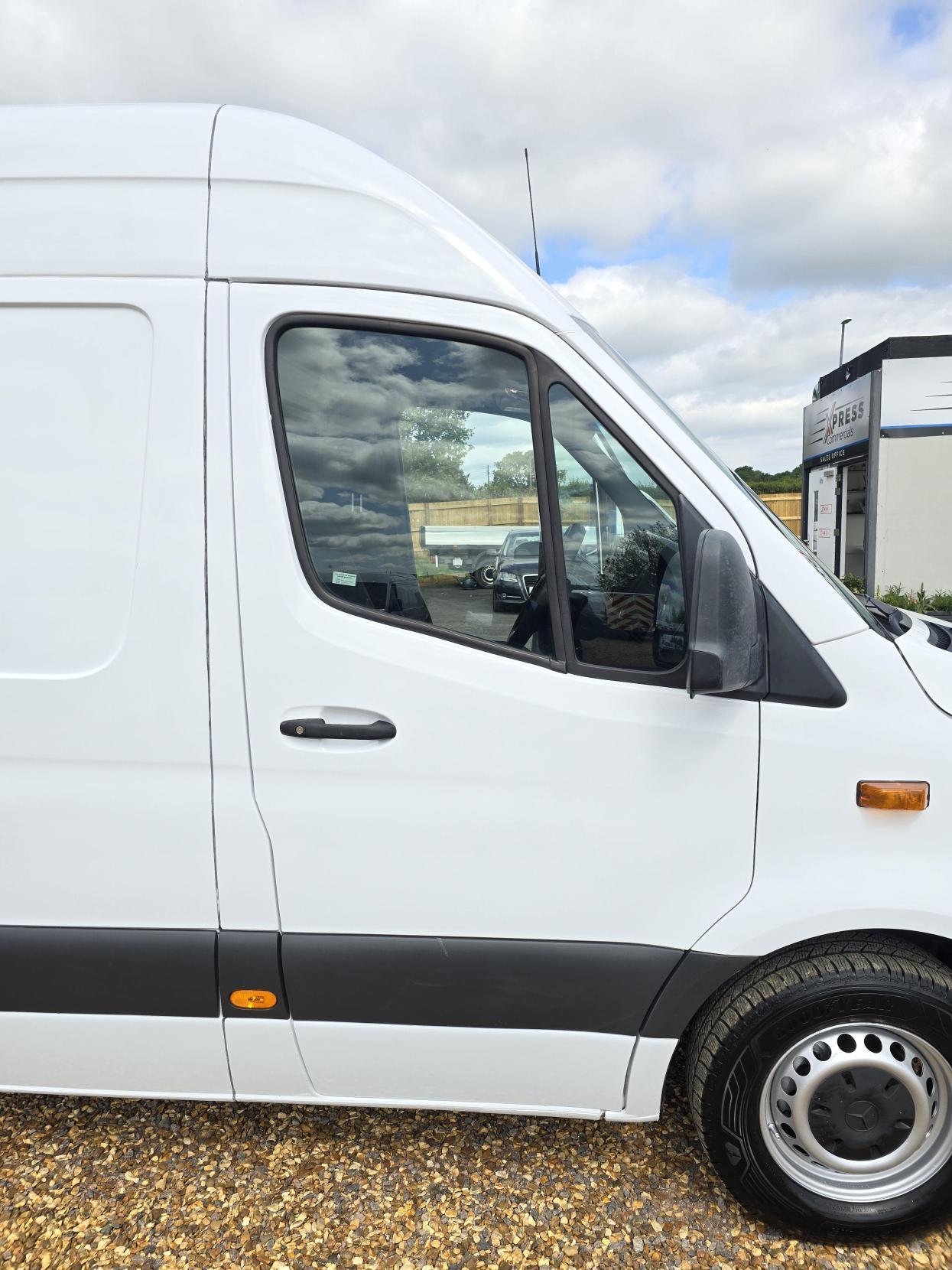 Mercedes-Benz Sprinter 2.1 311 CDI Panel Van 5dr Diesel Manual RWD L3 H2 Euro 6 (114 ps)
