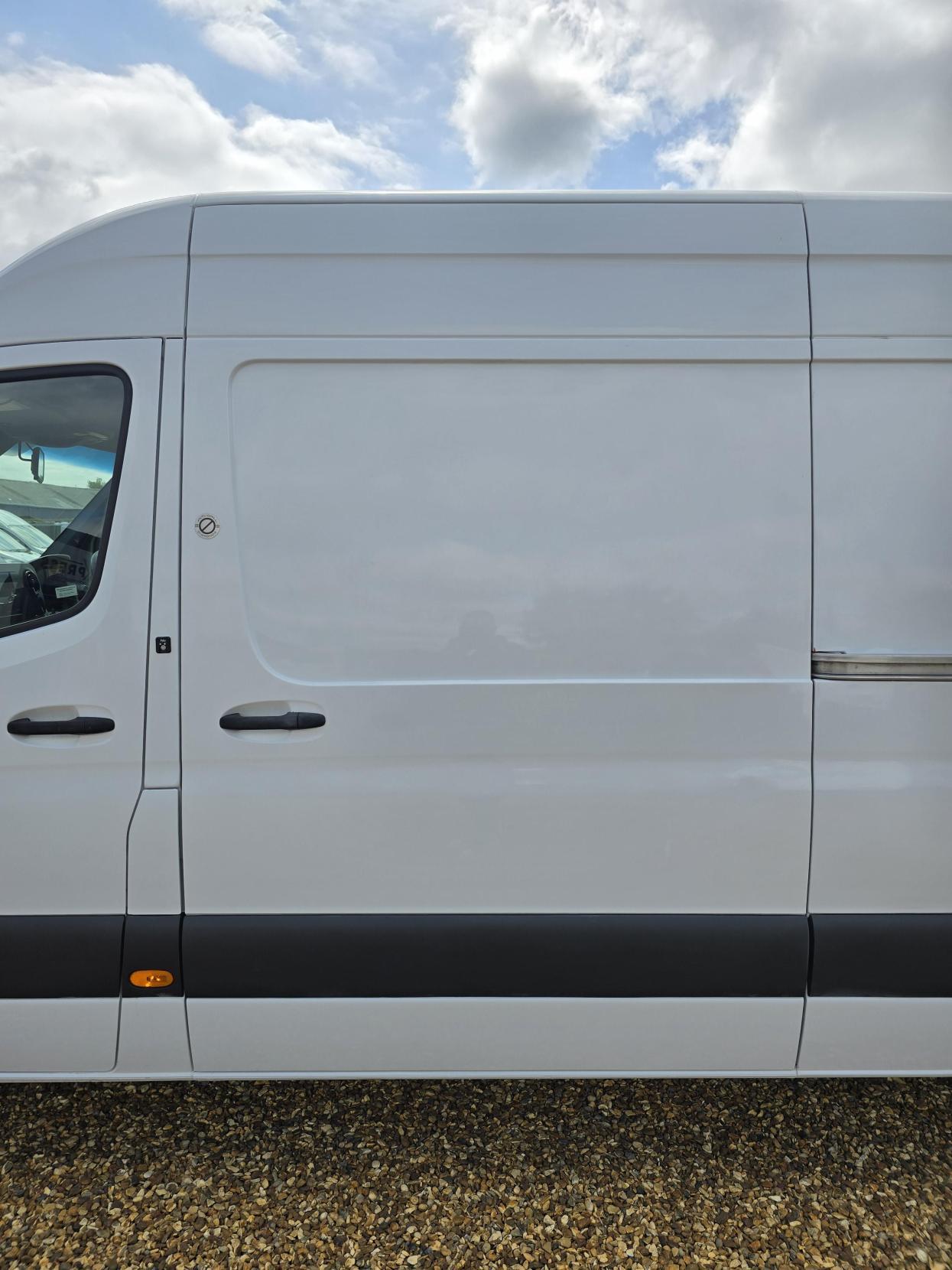 Mercedes-Benz Sprinter 2.1 311 CDI Panel Van 5dr Diesel Manual RWD L3 H2 Euro 6 (114 ps)