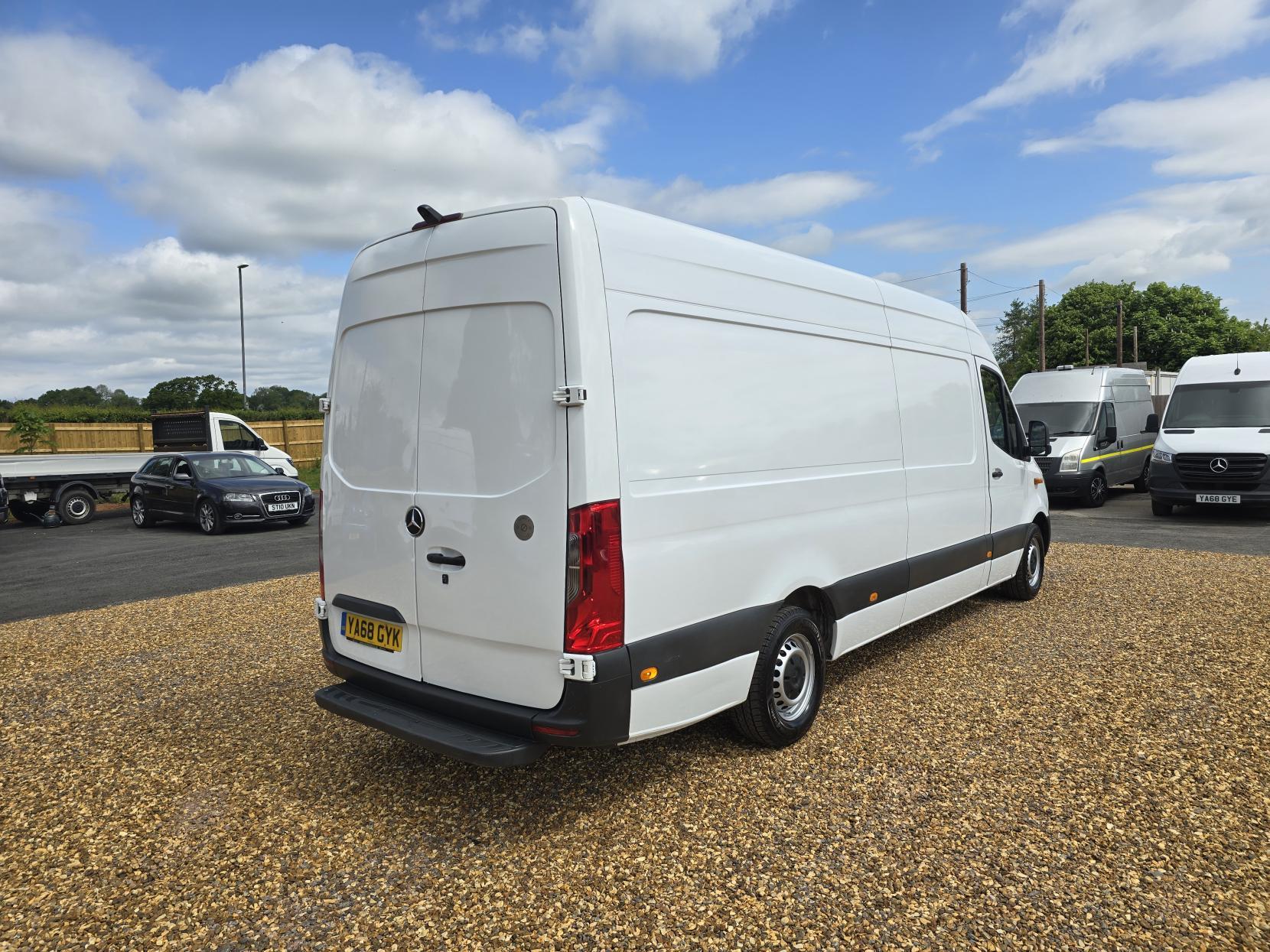 Mercedes-Benz Sprinter 2.1 311 CDI Panel Van 5dr Diesel Manual RWD L3 H2 Euro 6 (114 ps)