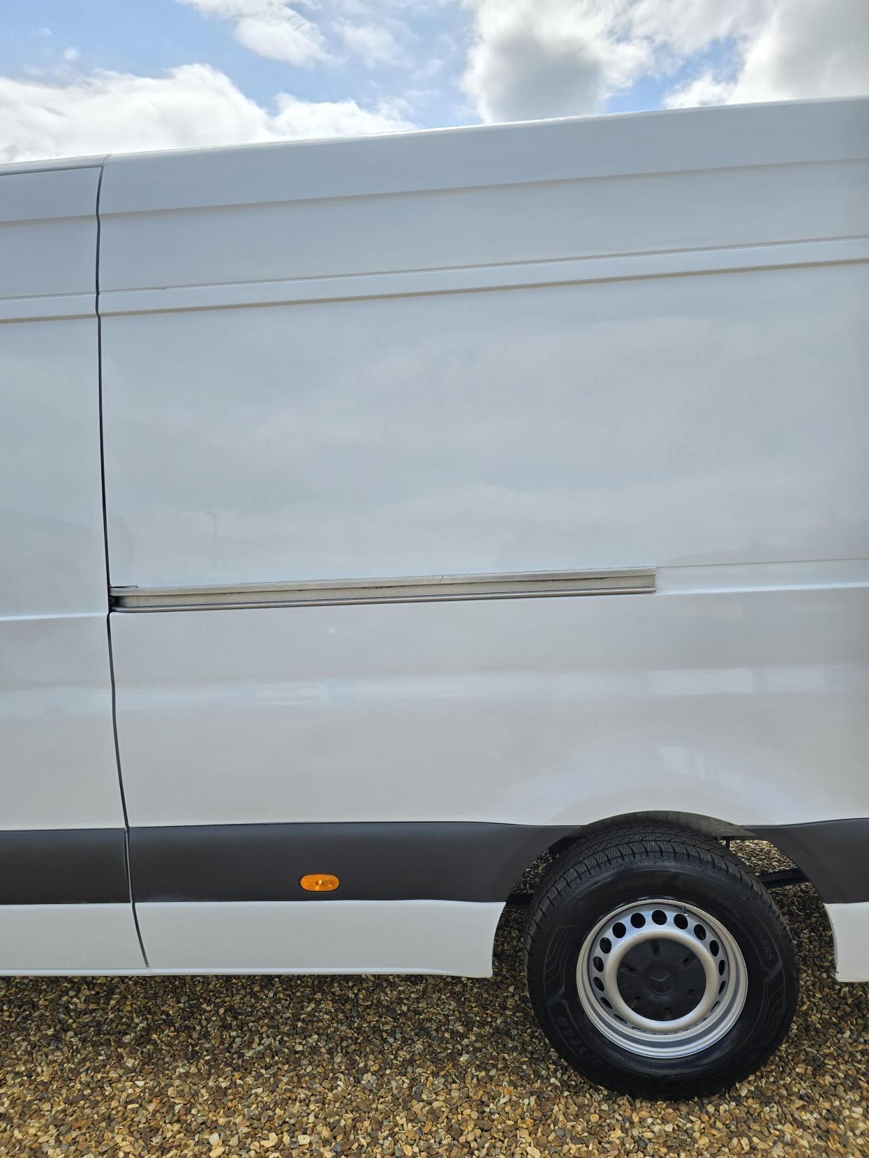 Mercedes-Benz Sprinter 2.1 311 CDI Panel Van 5dr Diesel Manual RWD L3 H2 Euro 6 (114 ps)