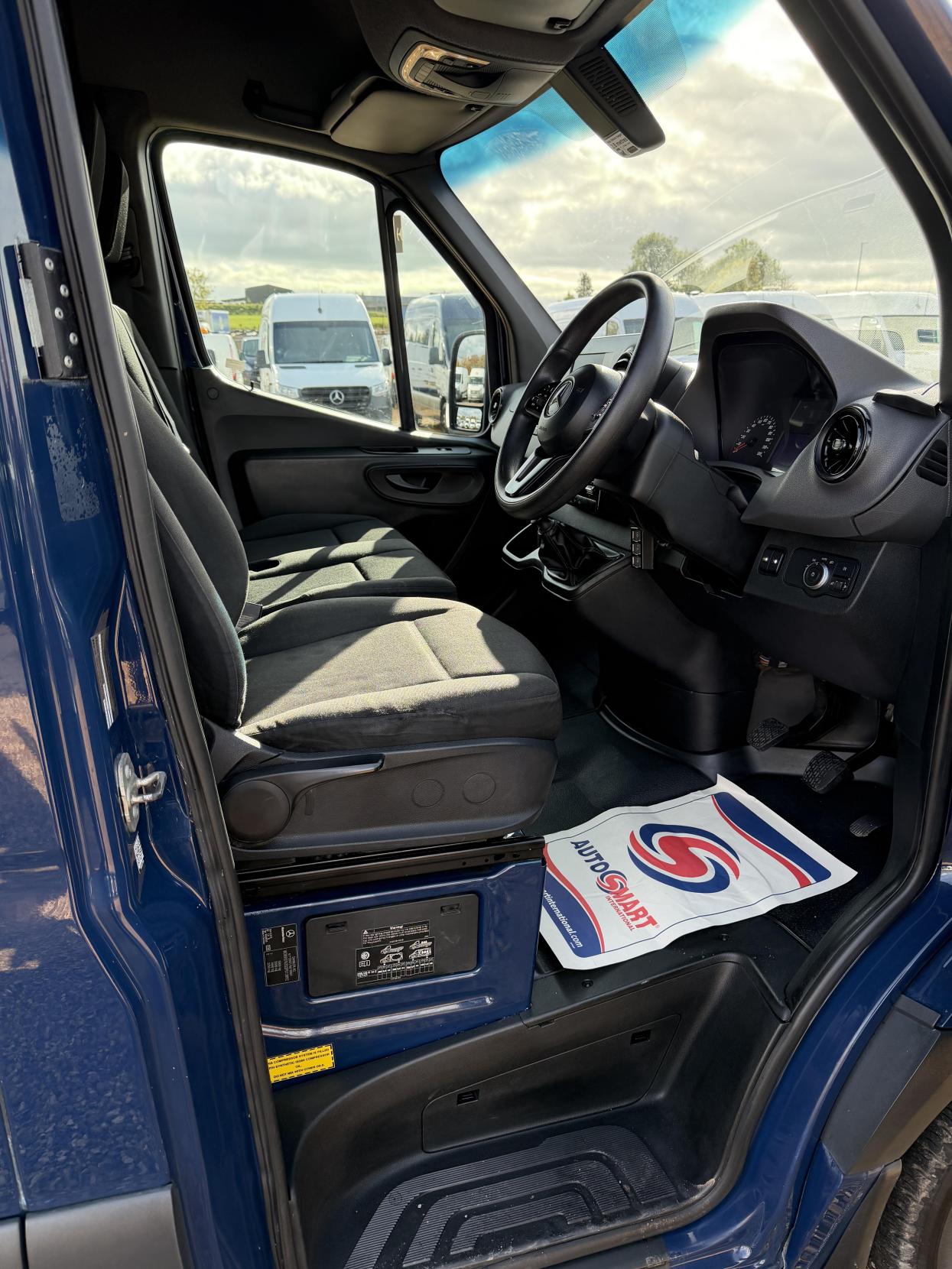 Mercedes-Benz Sprinter 2.1 314 CDI Panel Van 5dr Diesel Manual RWD L2 H2 Euro 6 (143 ps)