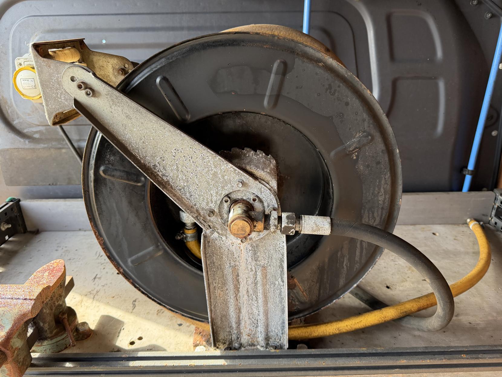 Mercedes-Benz Sprinter 2.1 314 CDI Panel Van 5dr Diesel Manual RWD L2 H2 Euro 6 (143 ps)