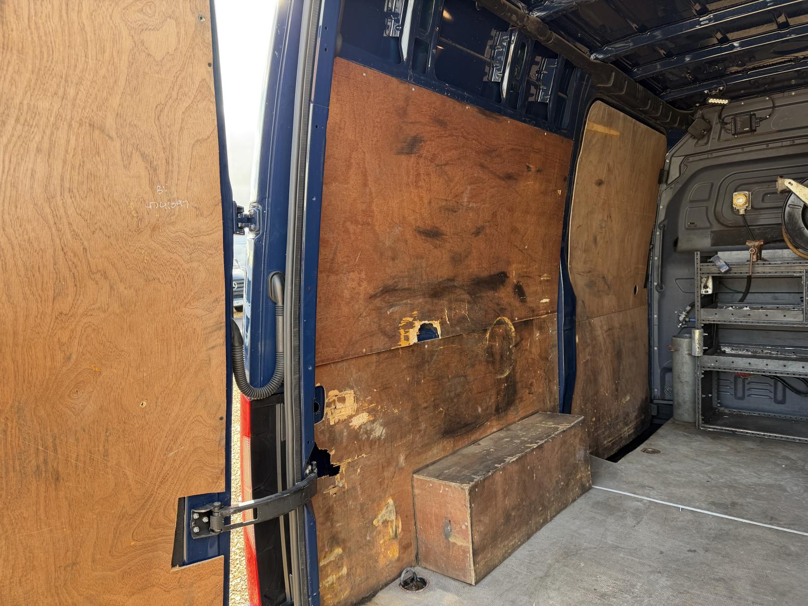 Mercedes-Benz Sprinter 2.1 314 CDI Panel Van 5dr Diesel Manual RWD L2 H2 Euro 6 (143 ps)