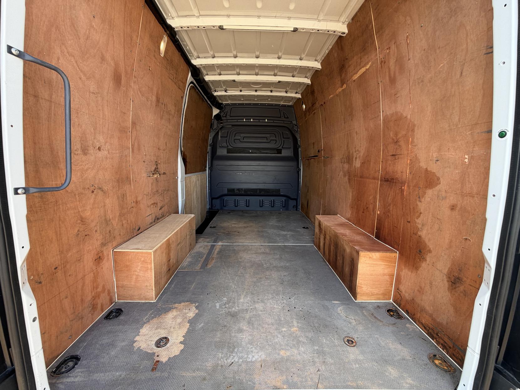 2019 Mercedes-Benz Sprinter 2.1 316 CDI Panel Van 5dr Diesel Manual RWD L2 H2 Euro 6 (163 ps) - Thumbnail 38