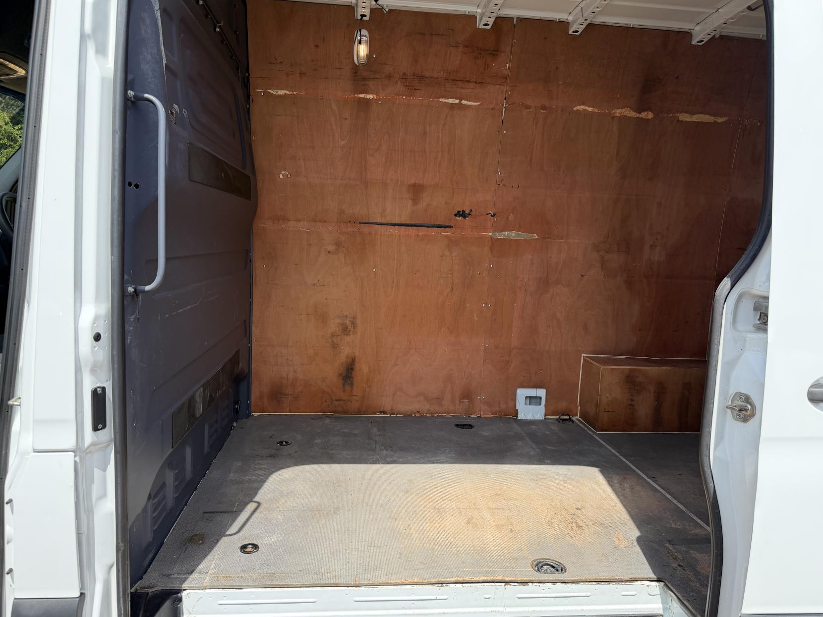 2019 Mercedes-Benz Sprinter 2.1 316 CDI Panel Van 5dr Diesel Manual RWD L2 H2 Euro 6 (163 ps) - Thumbnail 42