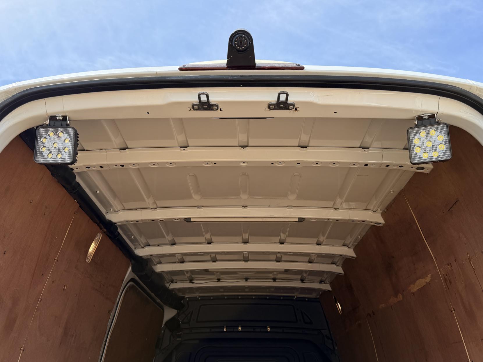 2019 Mercedes-Benz Sprinter 2.1 316 CDI Panel Van 5dr Diesel Manual RWD L2 H2 Euro 6 (163 ps) - Thumbnail 44