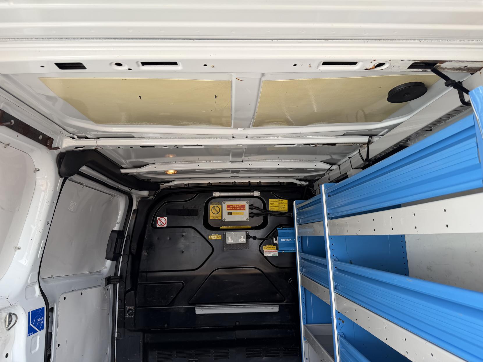 2015 Ford Transit Custom 2.2 TDCi 310 Panel Van 5dr Diesel Manual L2 H1 (186 g/km, 123 bhp) - Thumbnail 48