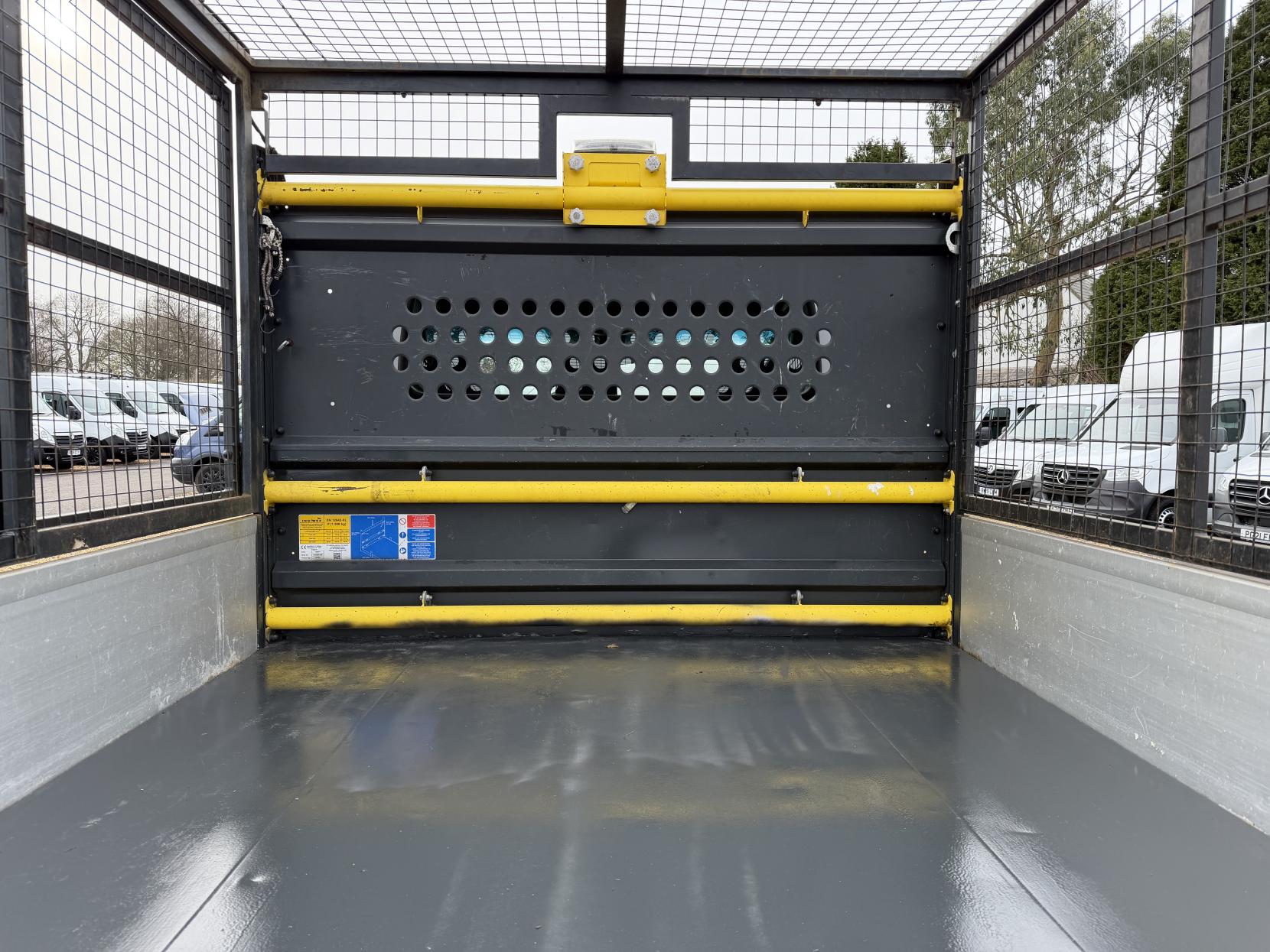 Mercedes-Benz Sprinter 2.1 316 CDI Chassis Cab 2dr Diesel Manual RWD L2 Euro 6 (163 ps)