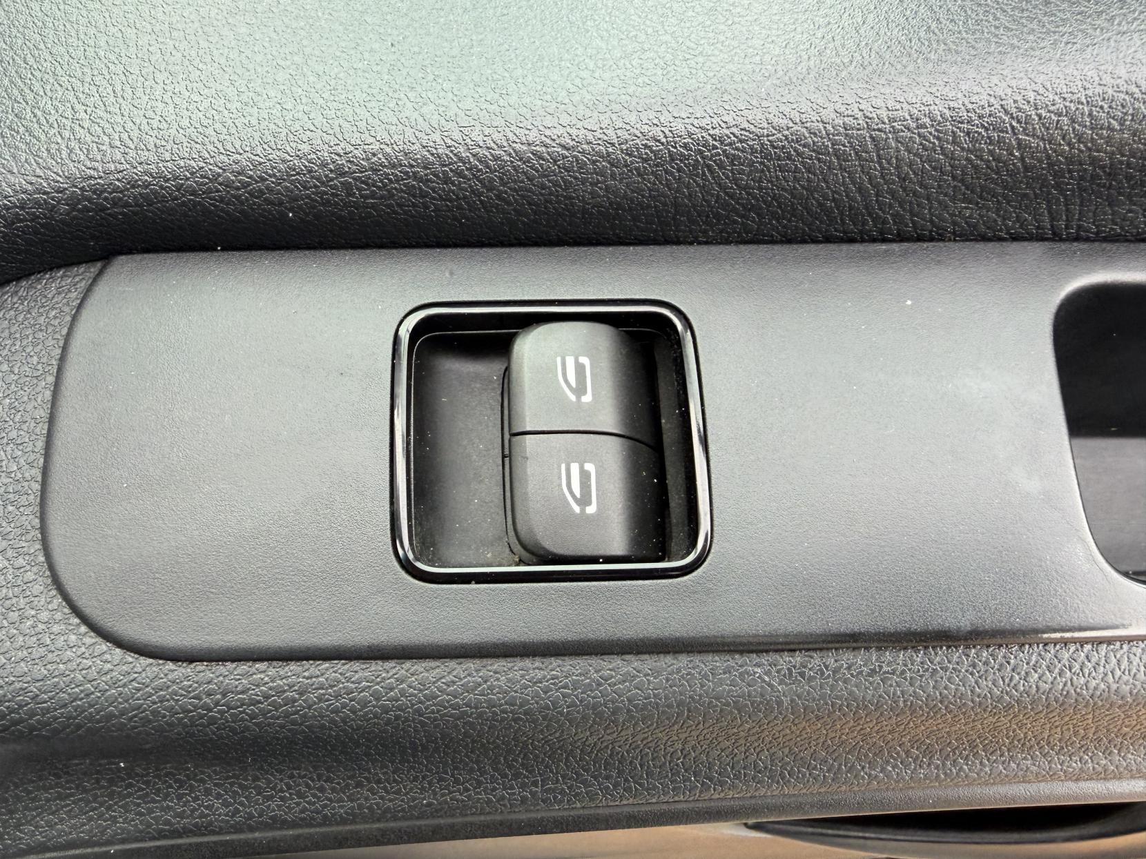 Mercedes-Benz Sprinter 2.1 316 CDI Chassis Cab 2dr Diesel Manual RWD L2 Euro 6 (163 ps)