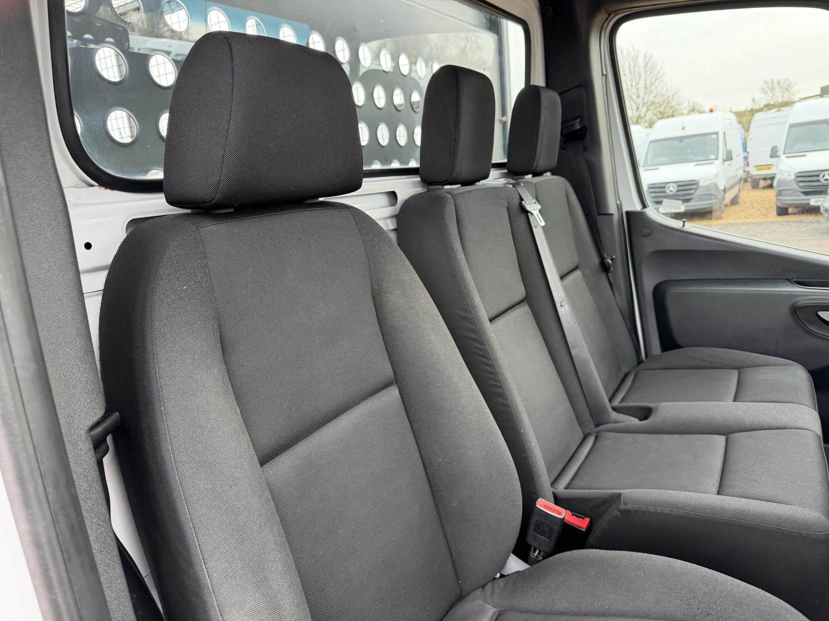 Mercedes-Benz Sprinter 2.1 316 CDI Chassis Cab 2dr Diesel Manual RWD L2 Euro 6 (163 ps)