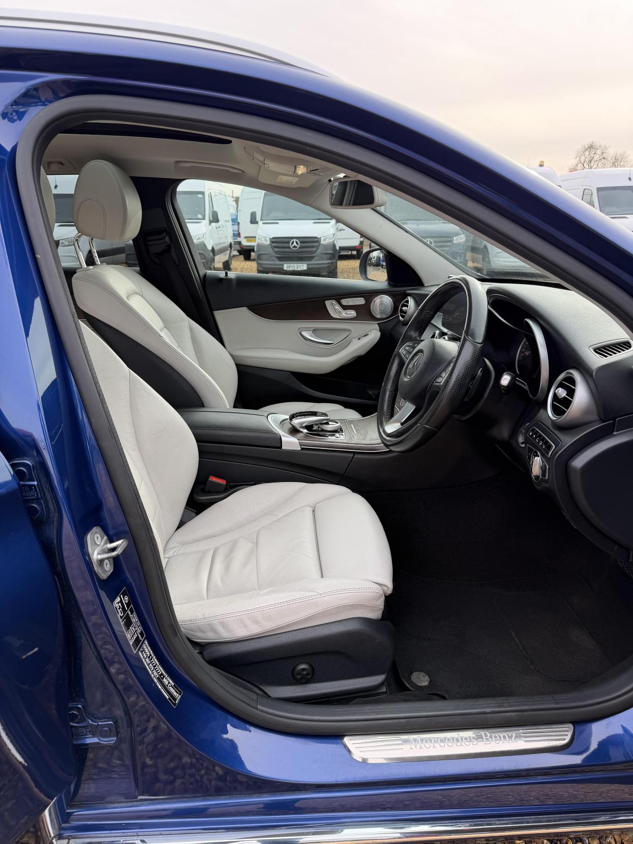 Mercedes-Benz C Class 2.0 C350e 6.4kWh Sport (Premium Plus) Estate 5dr Petrol Plug-in Hybrid G-Tronic+ Euro 6 (s/s) 18in Alloy (293 ps)