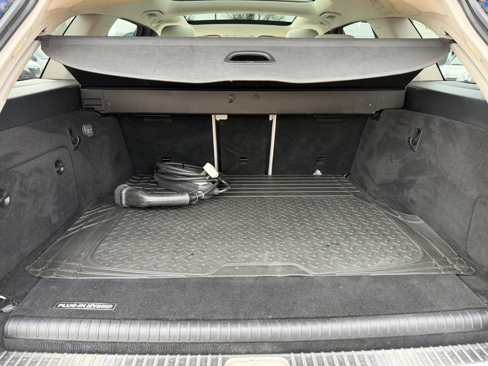 Mercedes-Benz C Class 2.0 C350e 6.4kWh Sport (Premium Plus) Estate 5dr Petrol Plug-in Hybrid G-Tronic+ Euro 6 (s/s) 18in Alloy (293 ps)