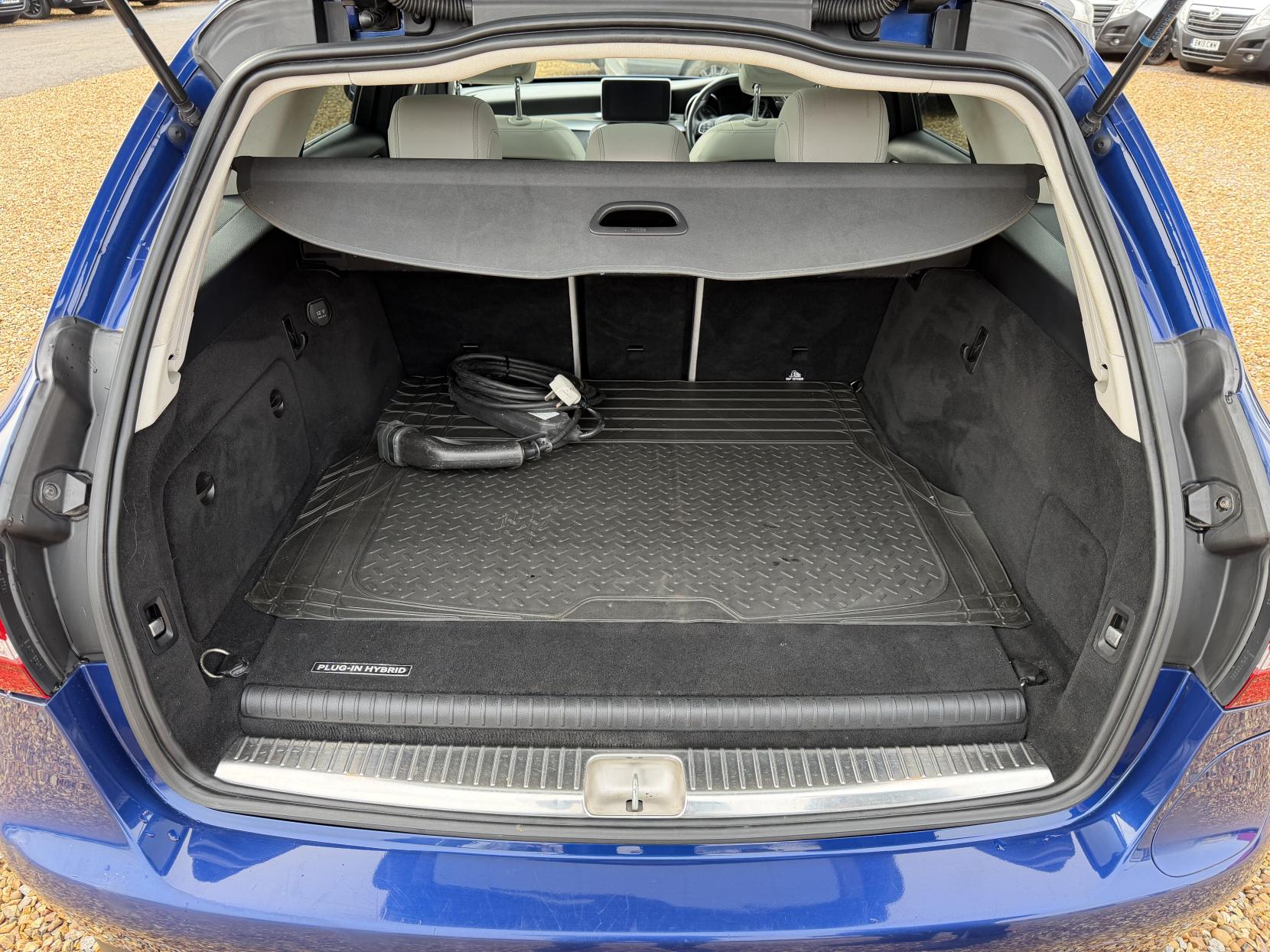 Mercedes-Benz C Class 2.0 C350e 6.4kWh Sport (Premium Plus) Estate 5dr Petrol Plug-in Hybrid G-Tronic+ Euro 6 (s/s) 18in Alloy (293 ps)