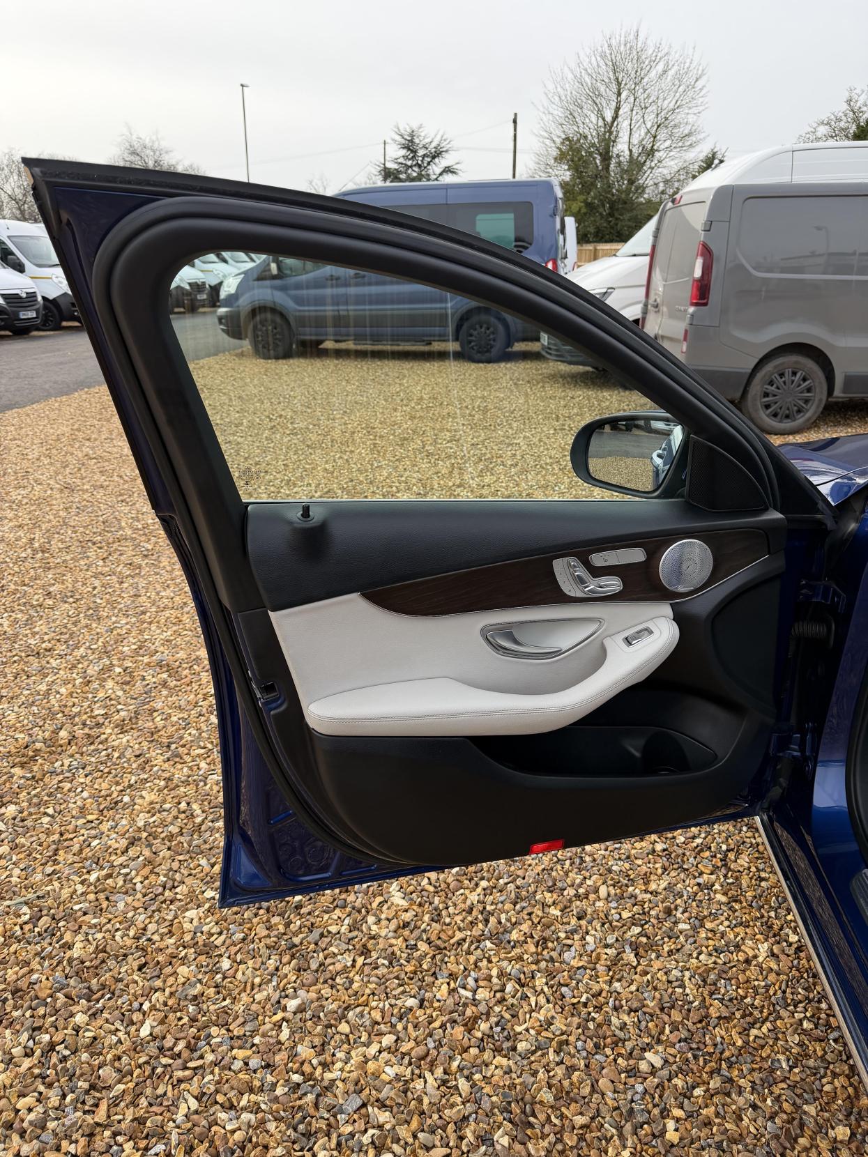 Mercedes-Benz C Class 2.0 C350e 6.4kWh Sport (Premium Plus) Estate 5dr Petrol Plug-in Hybrid G-Tronic+ Euro 6 (s/s) 18in Alloy (293 ps)