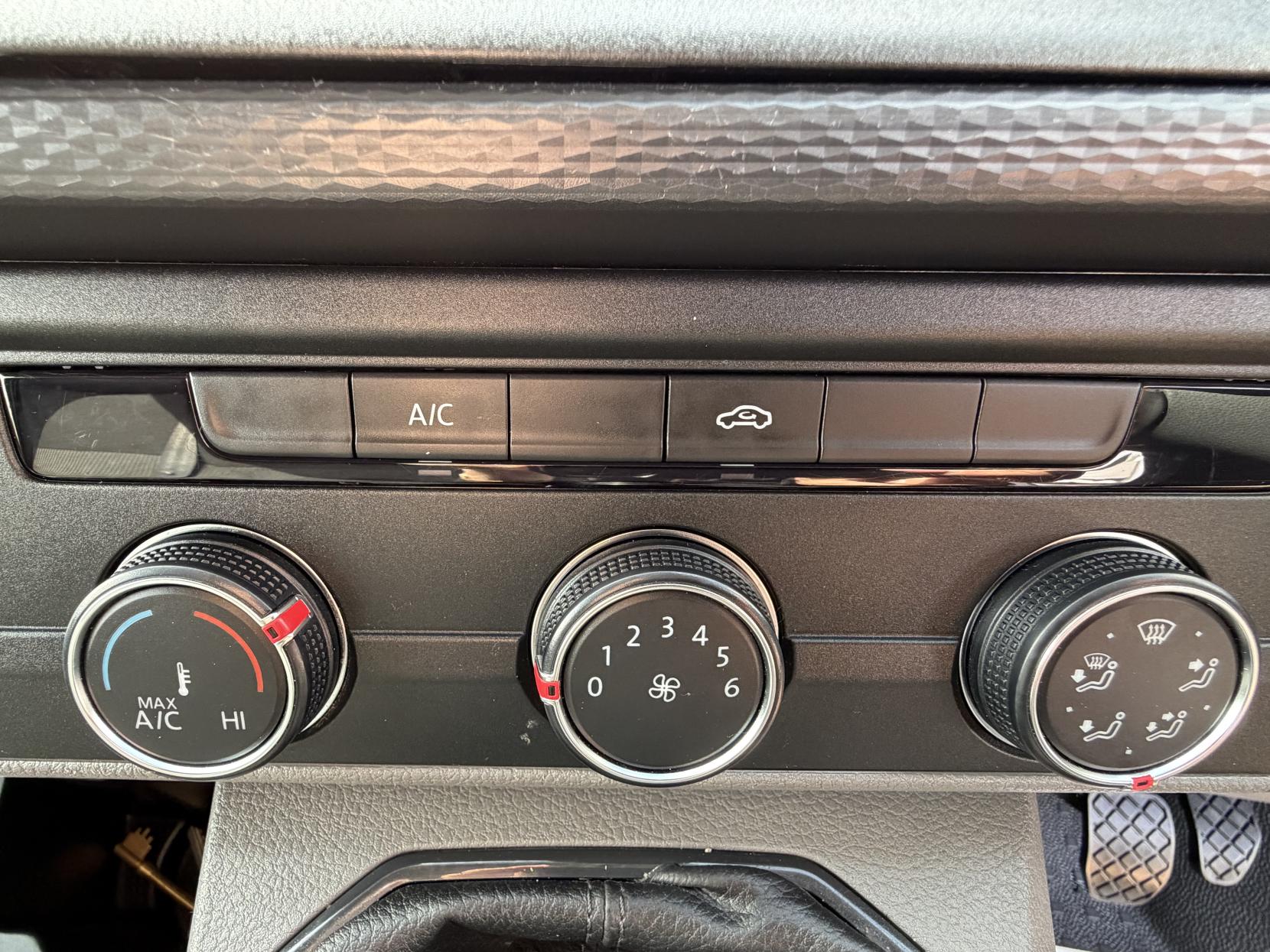 Volkswagen Transporter 2.0 TDI T28 Startline Panel Van 5dr Diesel Manual FWD SWB Euro 6 (s/s) (110 ps)